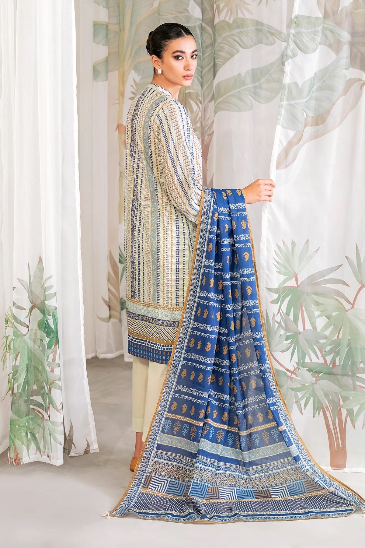 Sahar Digital Printed Lawn 3 piece Unstitched Suit - SSL-V3-23-01