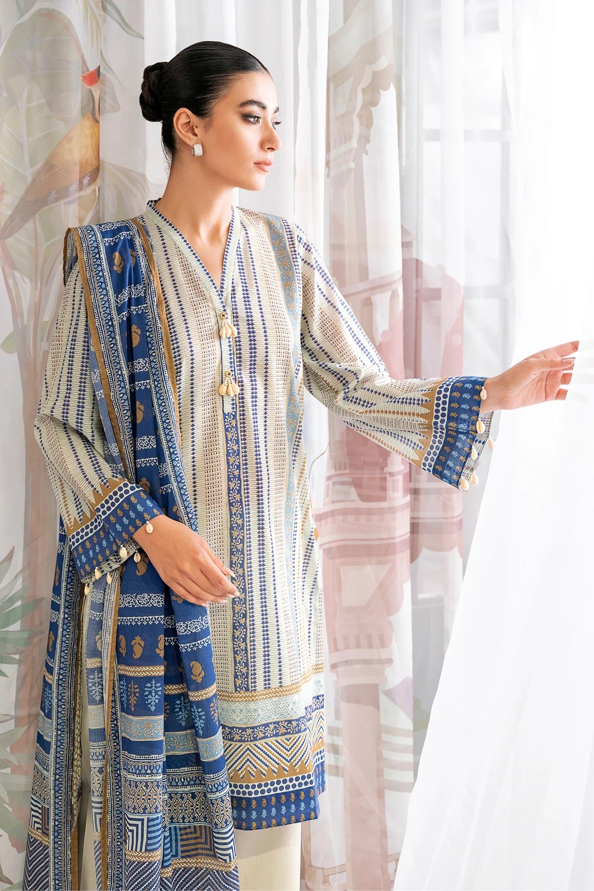 Sahar Digital Printed Lawn 3 piece Unstitched Suit - SSL-V3-23-01