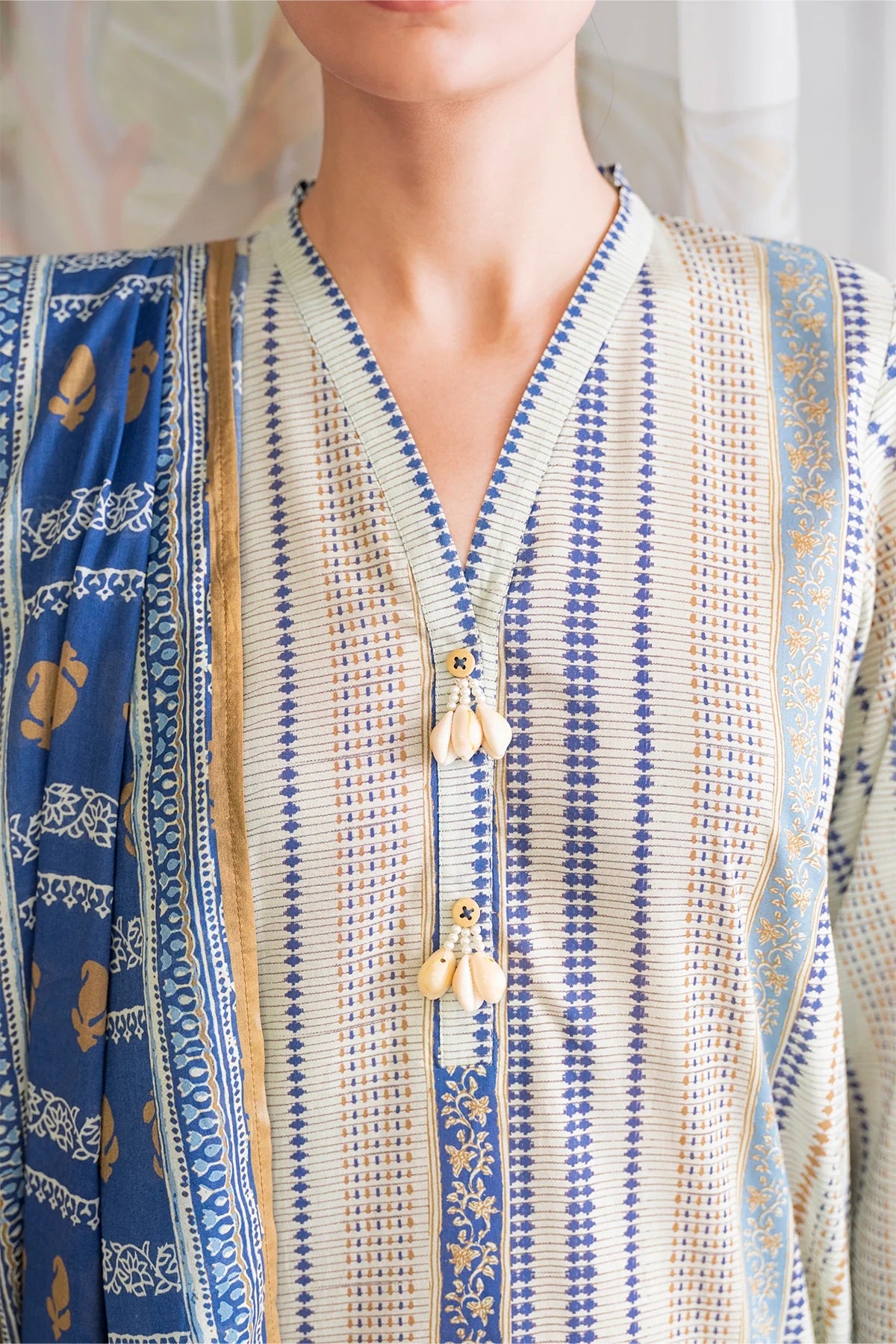 Sahar Digital Printed Lawn 3 piece Unstitched Suit - SSL-V3-23-01