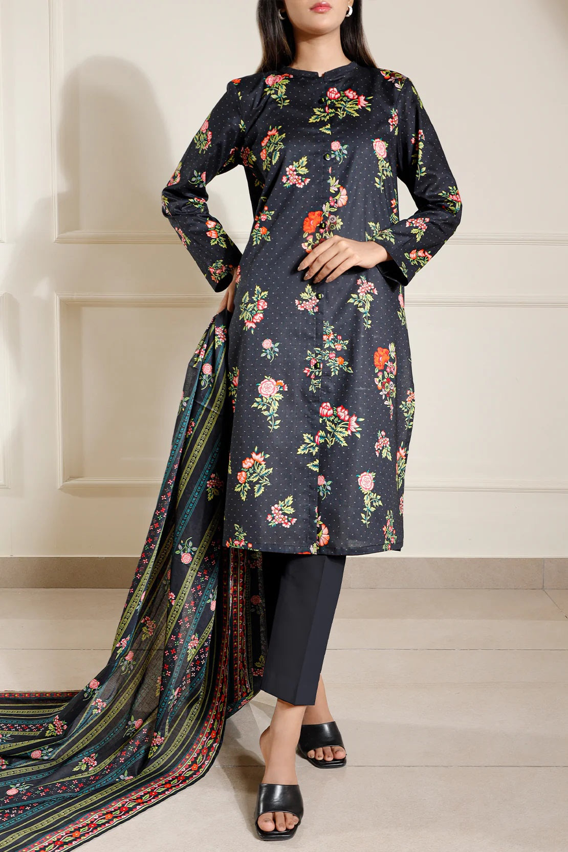 Saya Digital Printed Lawn 2 piece Unstitched Dress - U06-25065-10A