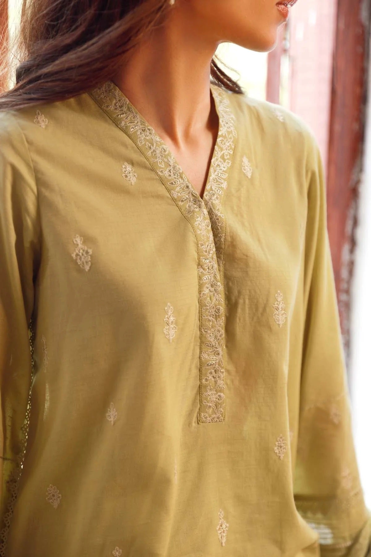 Sahar Embroidered Lawn Suits Unstitched 3 Piece SHR23EE SSL-V3-27 - Eid Collection