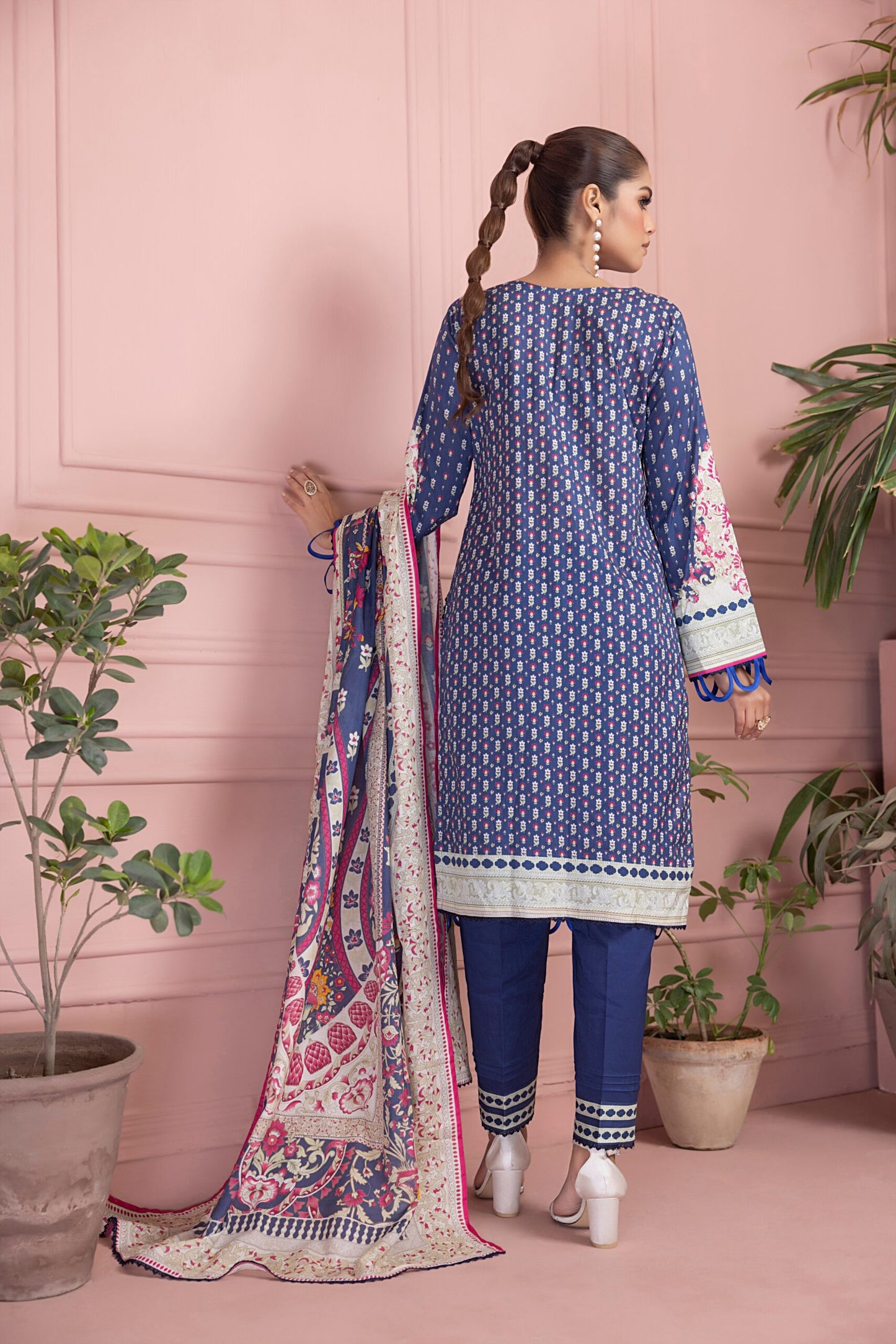 Salina By Regalia Textiles Printed Lawn Suits Unstitched 3 Piece SPL1123-02
