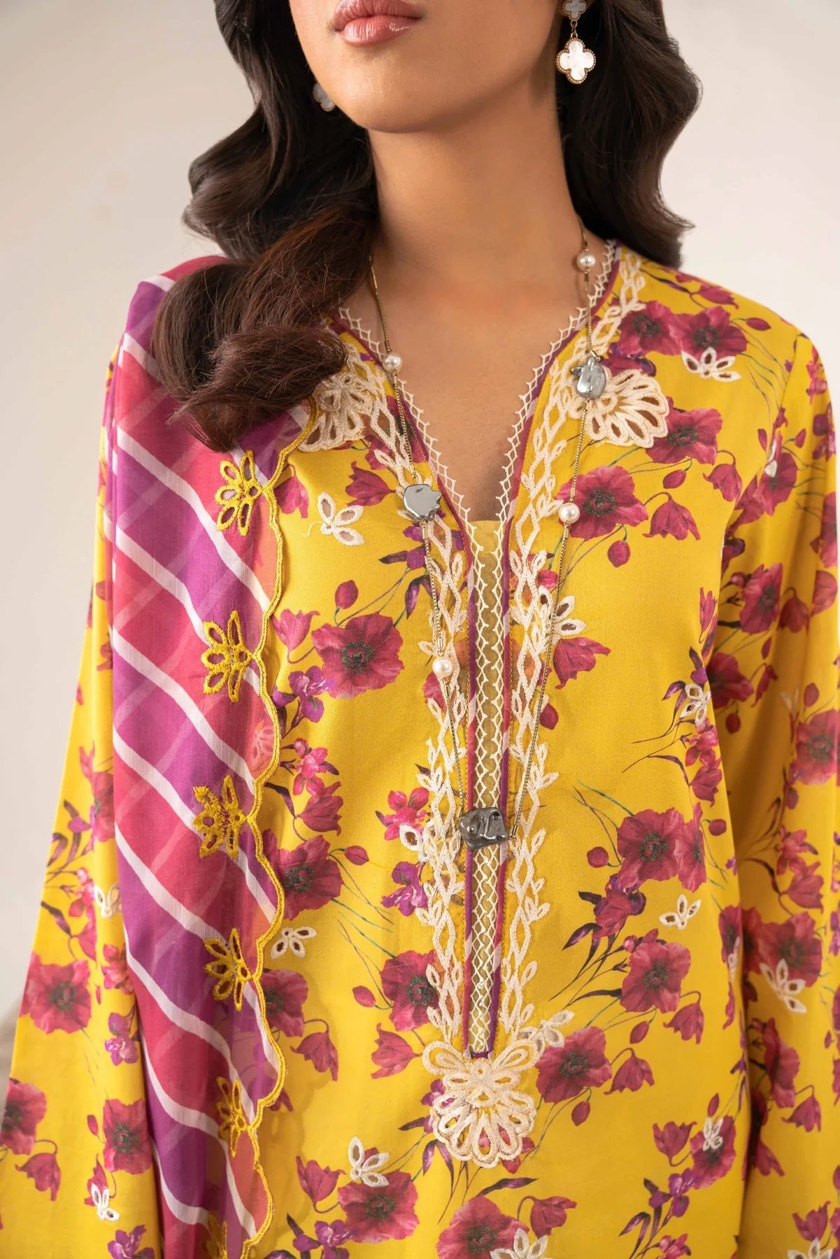 Sable Vogue Embroidered Lawn Suits Unstitched 3 Piece - SAL-03-23-V1