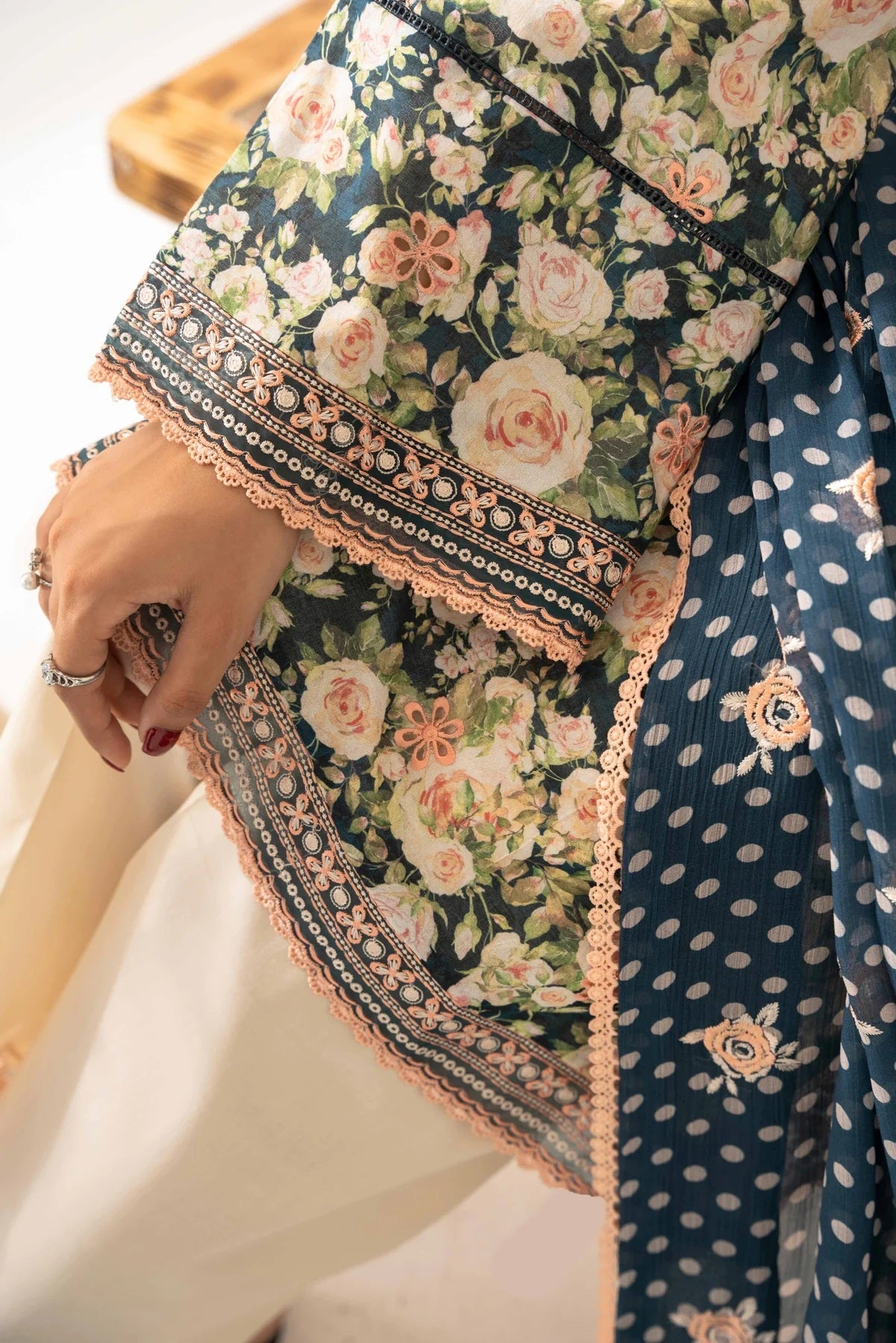 Sable Vogue Embroidered Lawn Suits Unstitched 3 Piece - SAL-04-23-V1