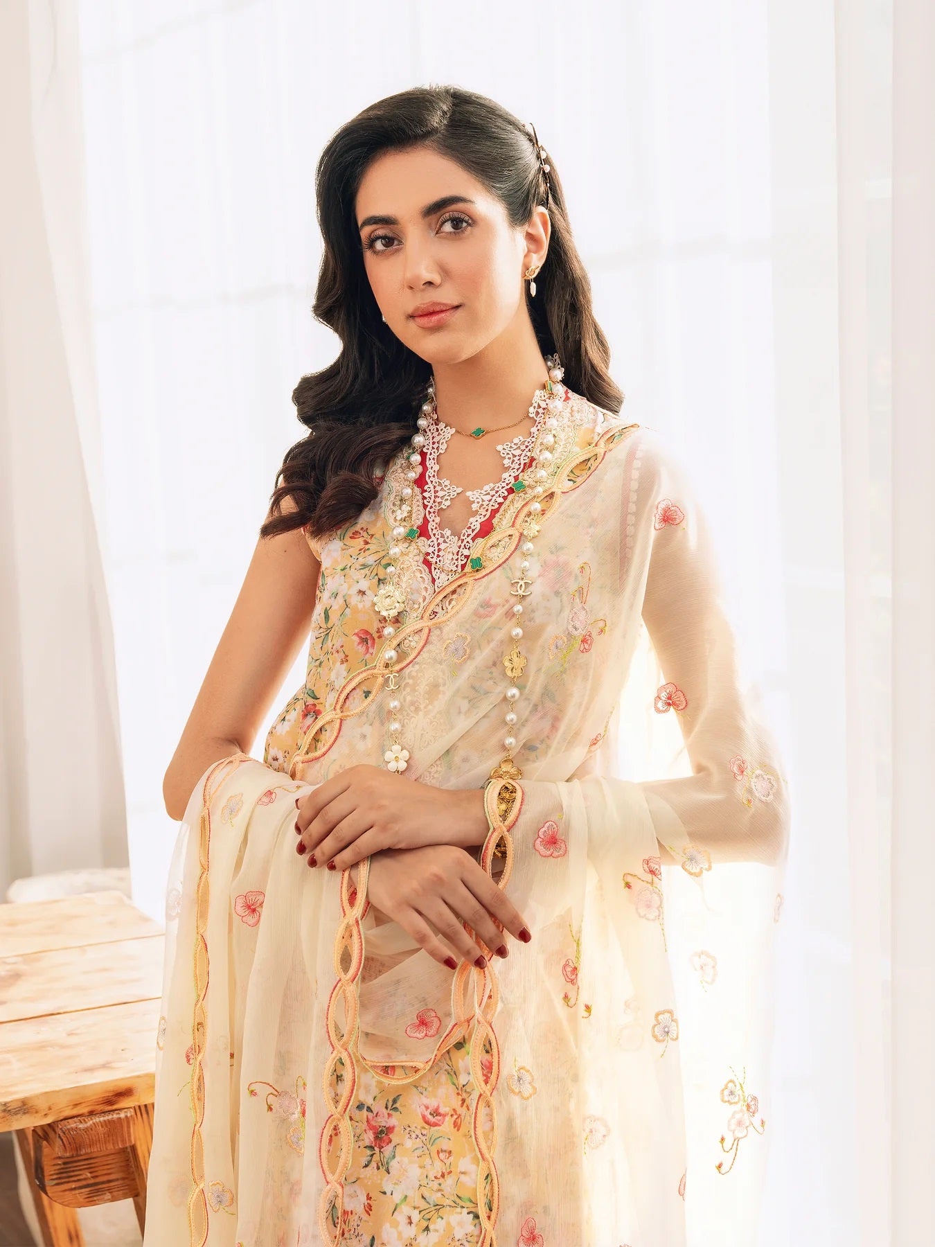 Sable Vogue Embroidered Lawn Suits Unstitched 3 Piece - SAL-06-23-V1