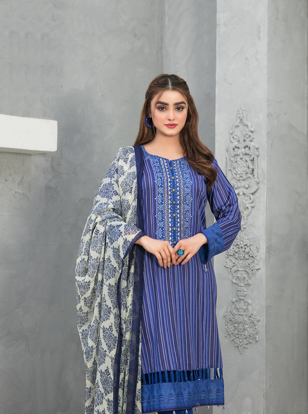 Devina by Tawakkal Embroidered Lawn Dress 3 Piece Unstitched - D-8750