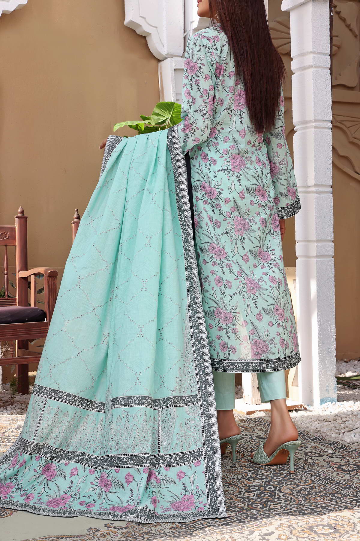 VS Signature Printed Lawn Suits Unstitched 3 Piece VS23-D908-A