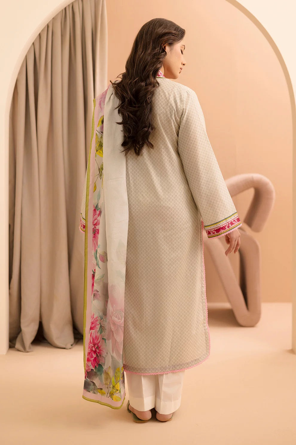 Zellbury 2pc Embroidered Lawn Shirt Dupatta - WUS25E20239