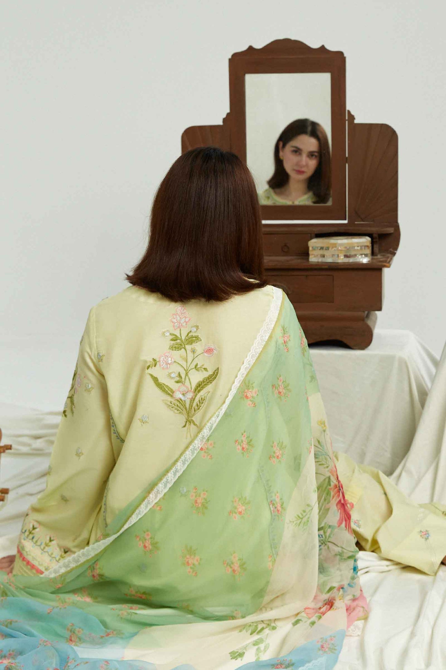 Coco by Zara Shahjahan Embroidered Lawn Suits Unstitched 3 Piece ZCE23-6B