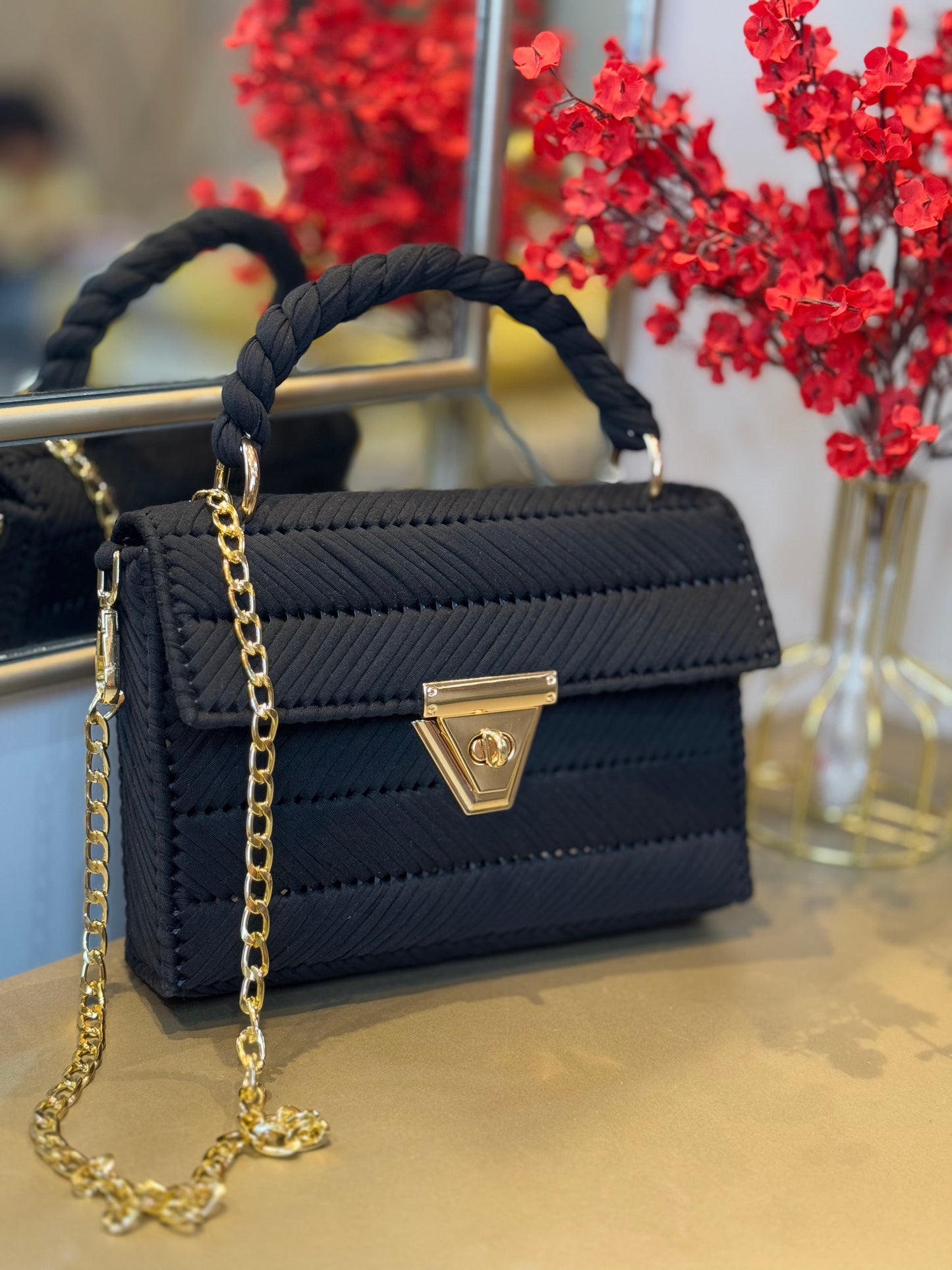 Crocheted T-Shirt Yarn Hand Bag - Black