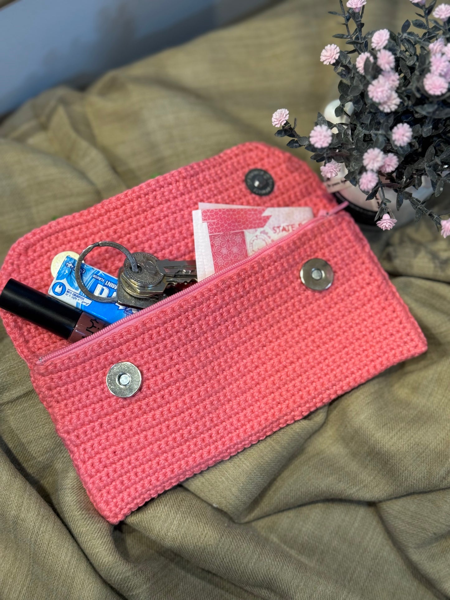 Crocheted Tulip Wallet