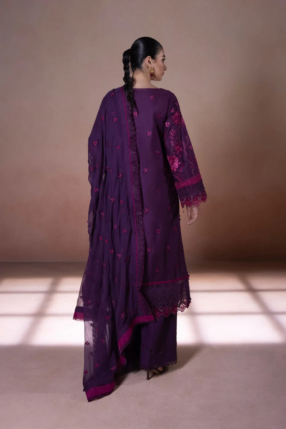 Sapphire Intermix Embroidered Jacquard Unstitched 3 Piece Suit U3E-SG22V5-1