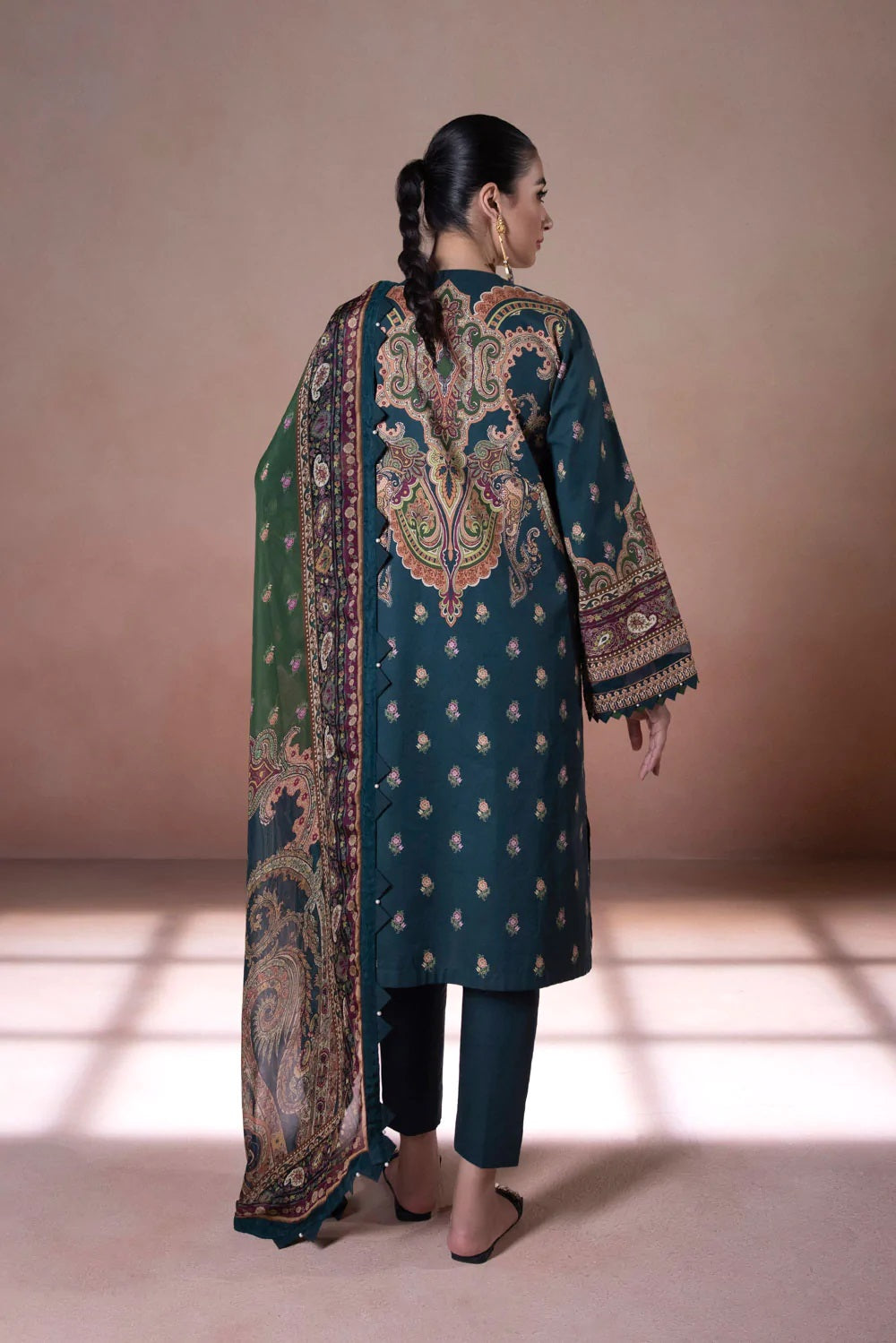 Sapphire Intermix Embroidered Cotton Unstitched 3 Piece Suit U3E-SG22V51-7