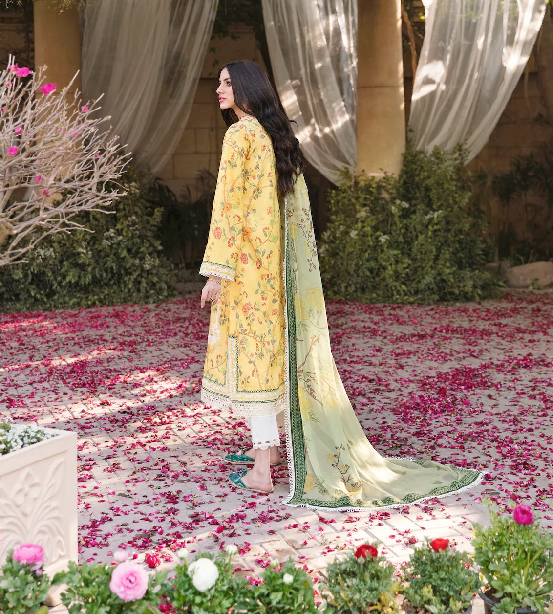 Sable Vogue Embroidered Lawn Suits Unstitched 3 Piece SL-10-23-V1 AILEEN - Luxury Collection