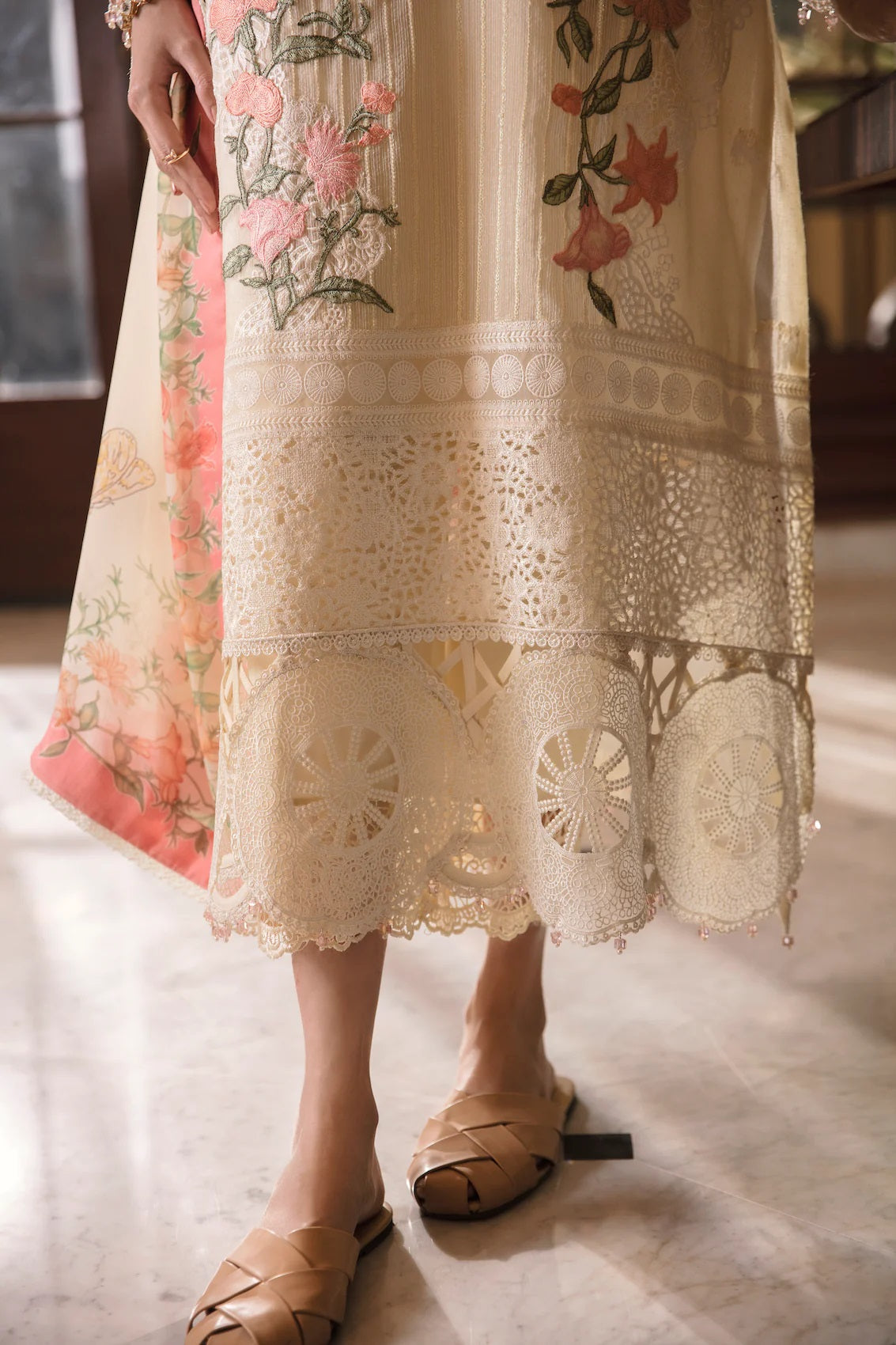 Sable Vogue Embroidered Lawn Suits Unstitched 3 Piece SL-11-23-V1 YARA - Luxury Collection