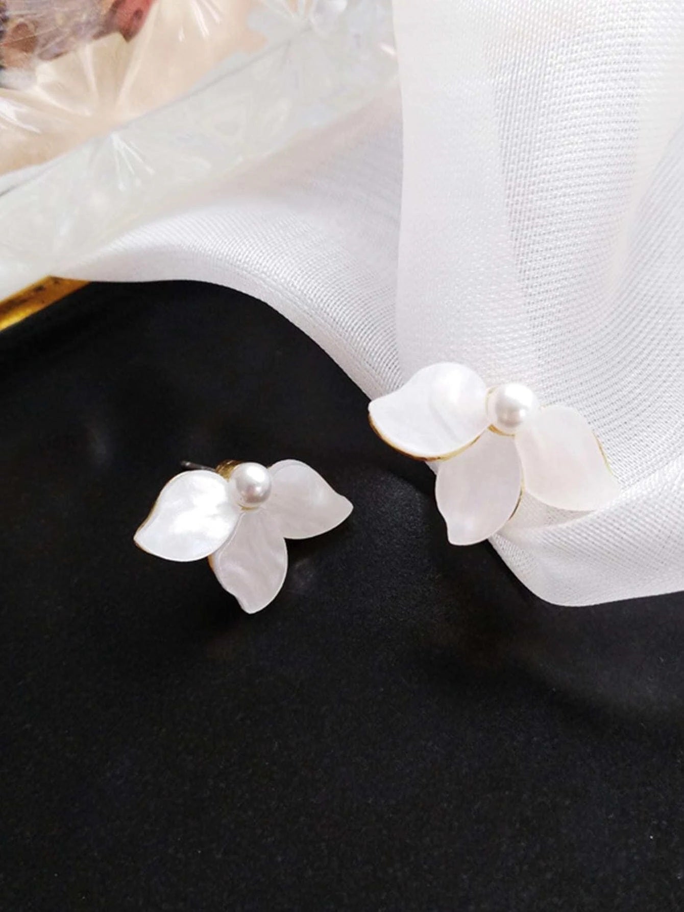 Faux Pearl Earrings - HDJ 126
