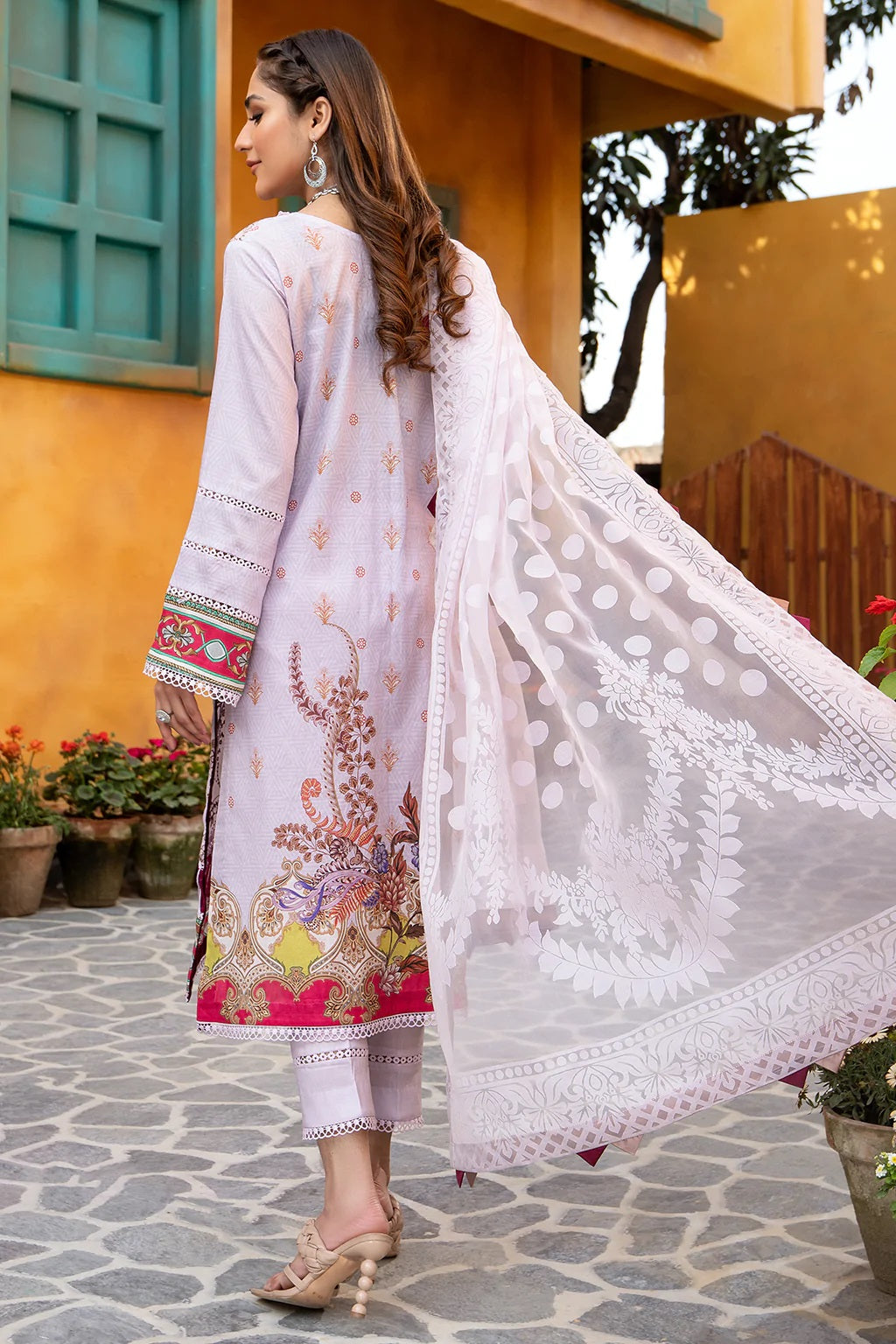 Jahanara Embroidered Lawn Suits Unstitched 3 Piece J16-12 Lavendar