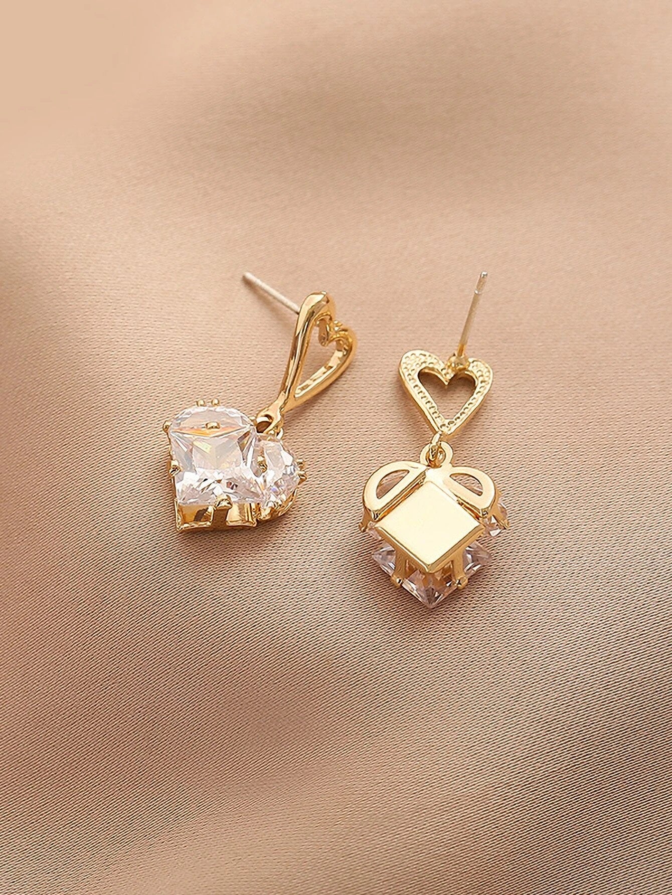 Zircon Heart Drop Earrings - HDJ 199