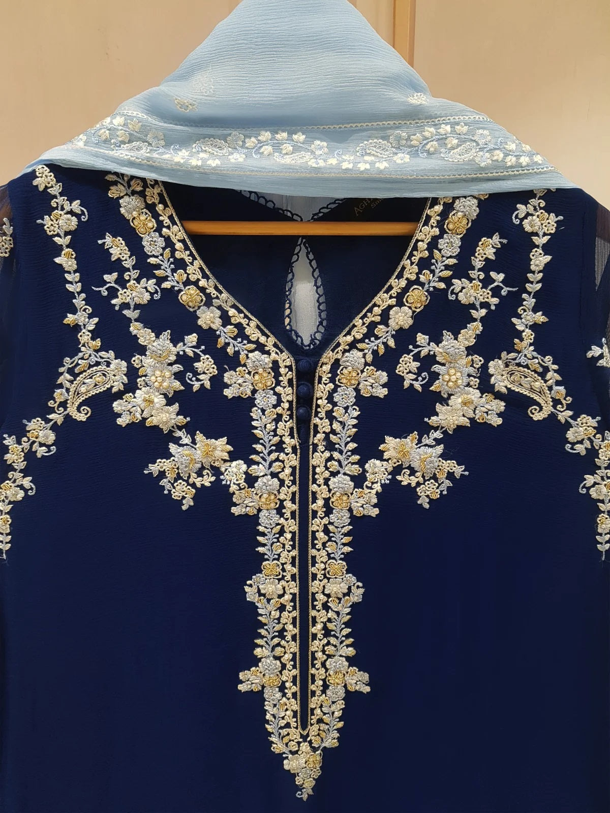 Agha Noor 2pc Pure Chiffon Heavily Embroidered Shirt with Dupatta HD-26601