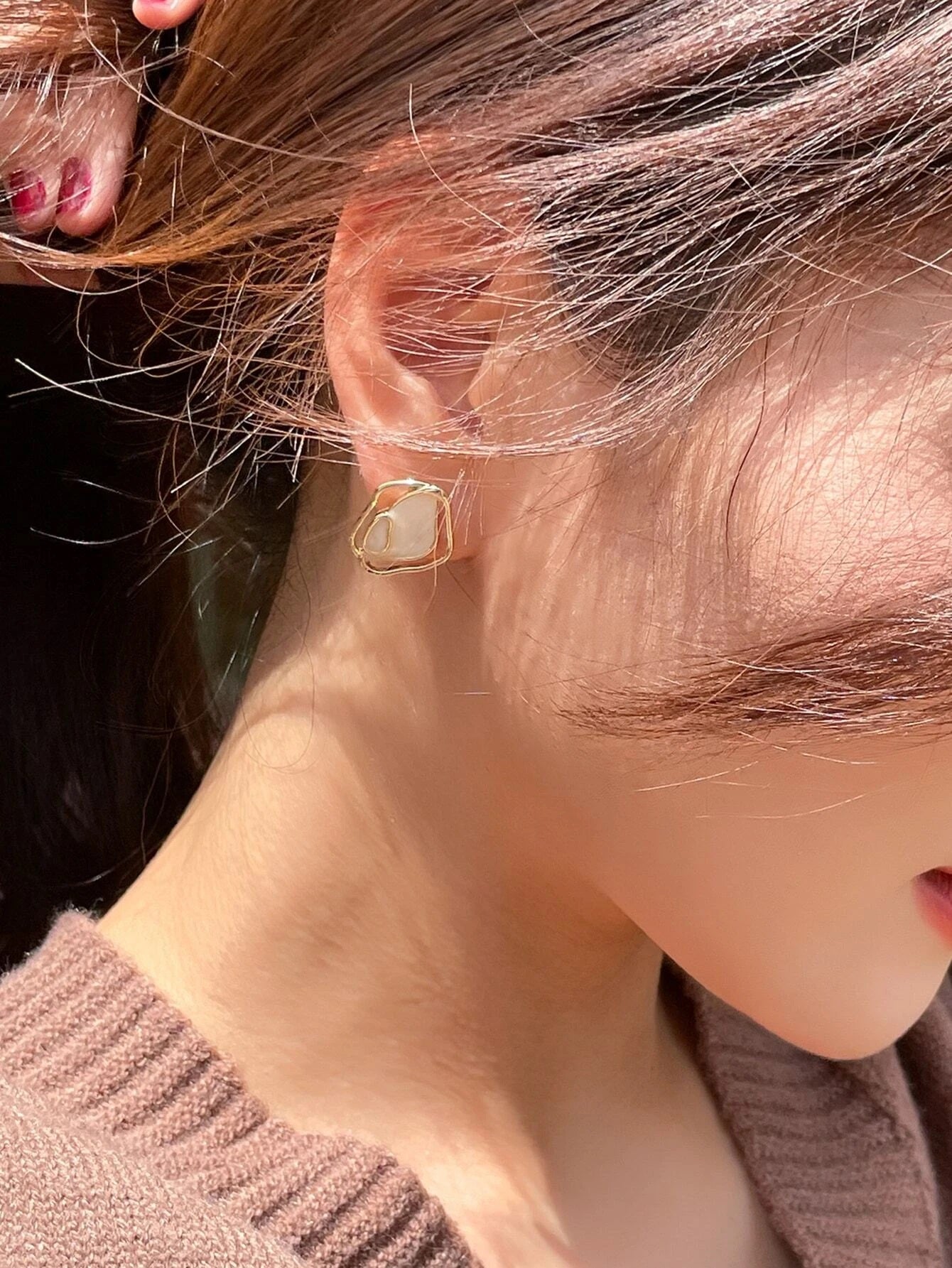 DAZY Minimalist Stud Earrings - HDJ 207