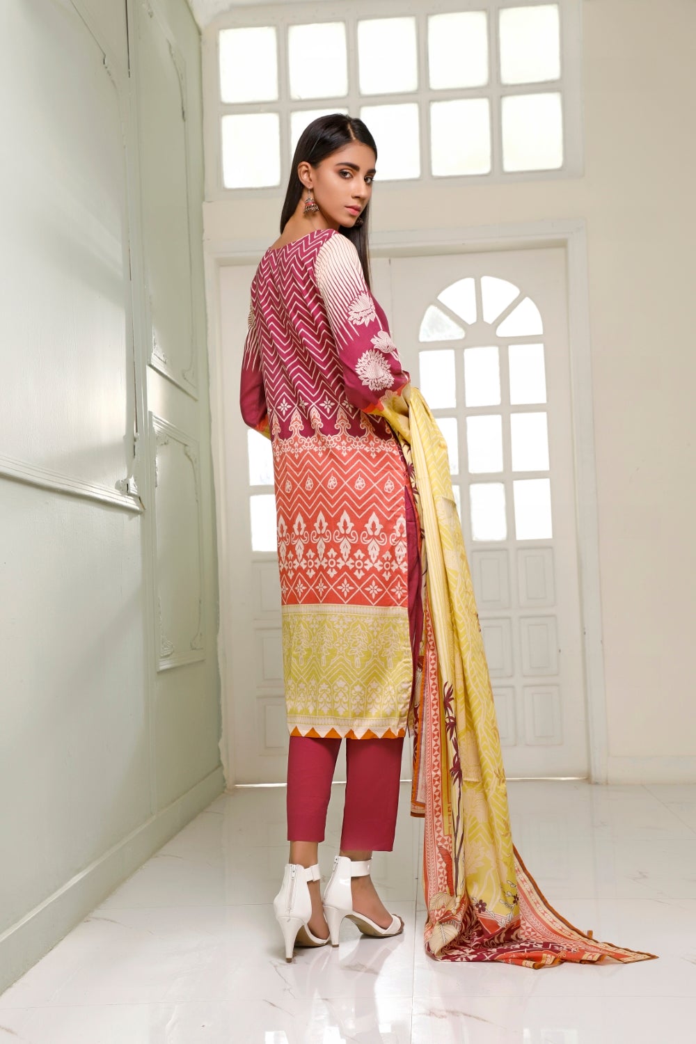 Ittehad Crystal Printed Lawn Unstitched 3 Piece Suit - LF-CL-21115-A-Summer Collection