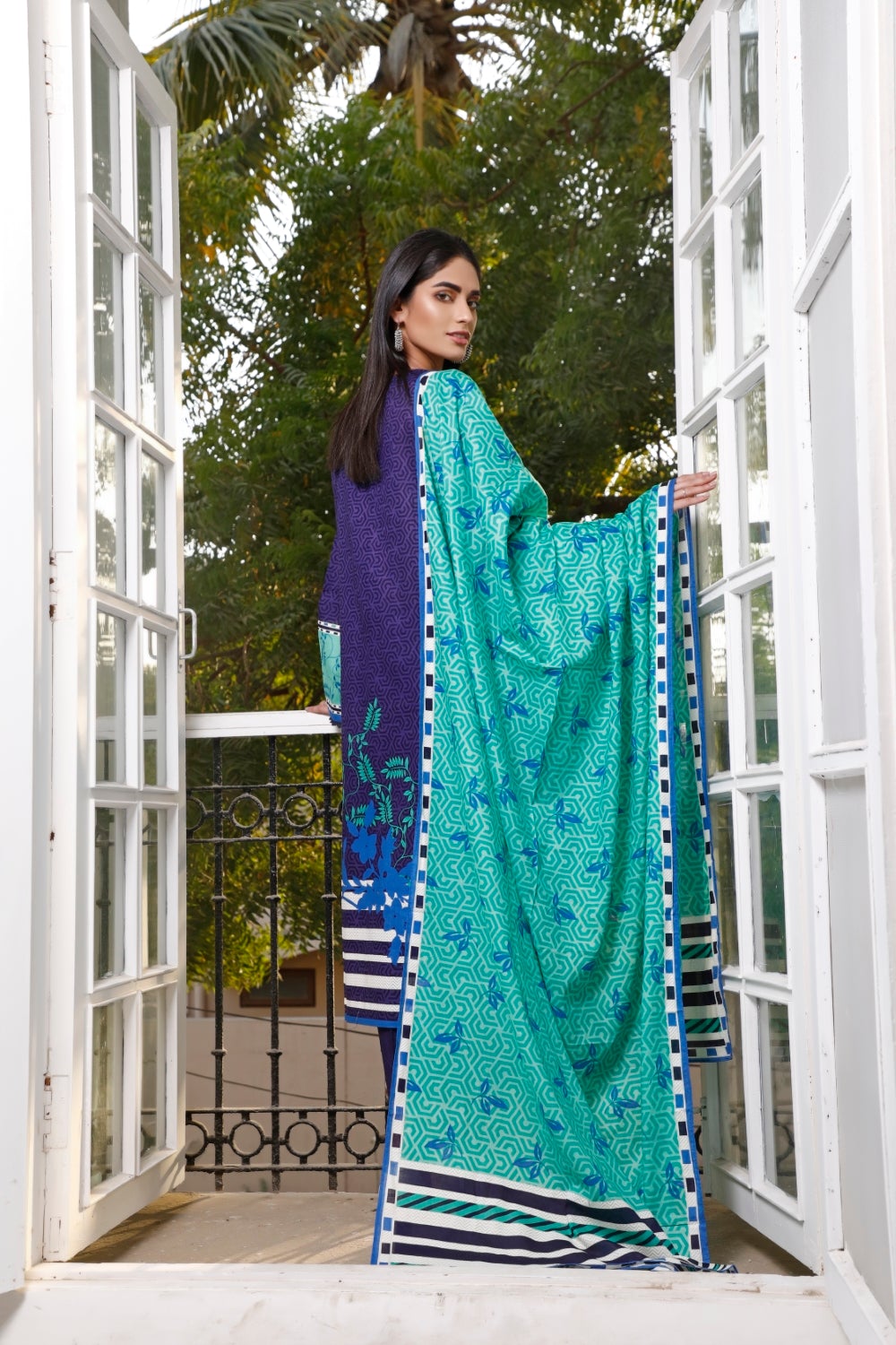 Ittehad Crystal Printed Lawn Unstitched 3 Piece Suit - LF-CL-21125 A- Summer Collection