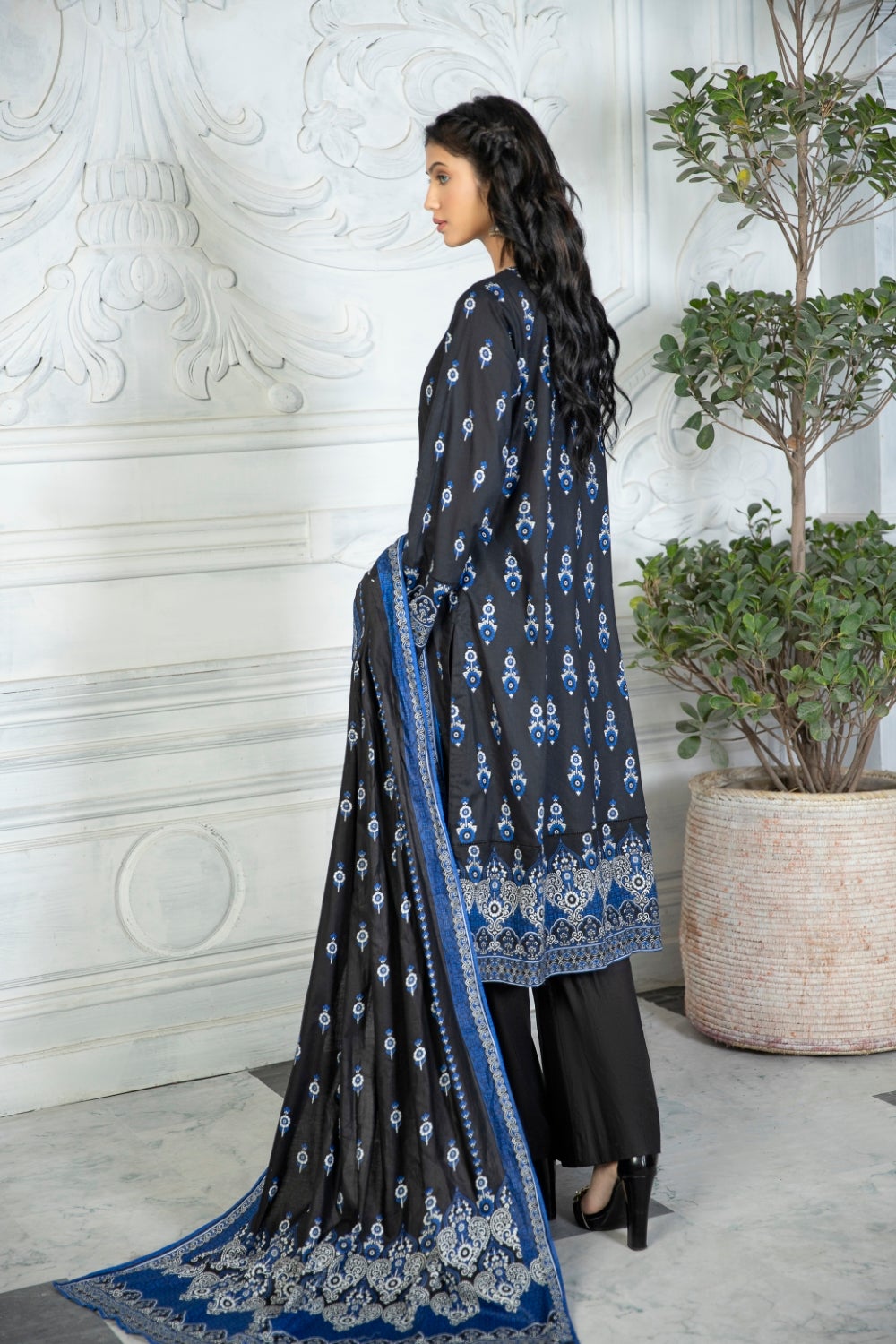 Ittehad Crystal Printed Lawn Unstitched 3 Piece Suit - LF-CL-21152C - Summer Collection