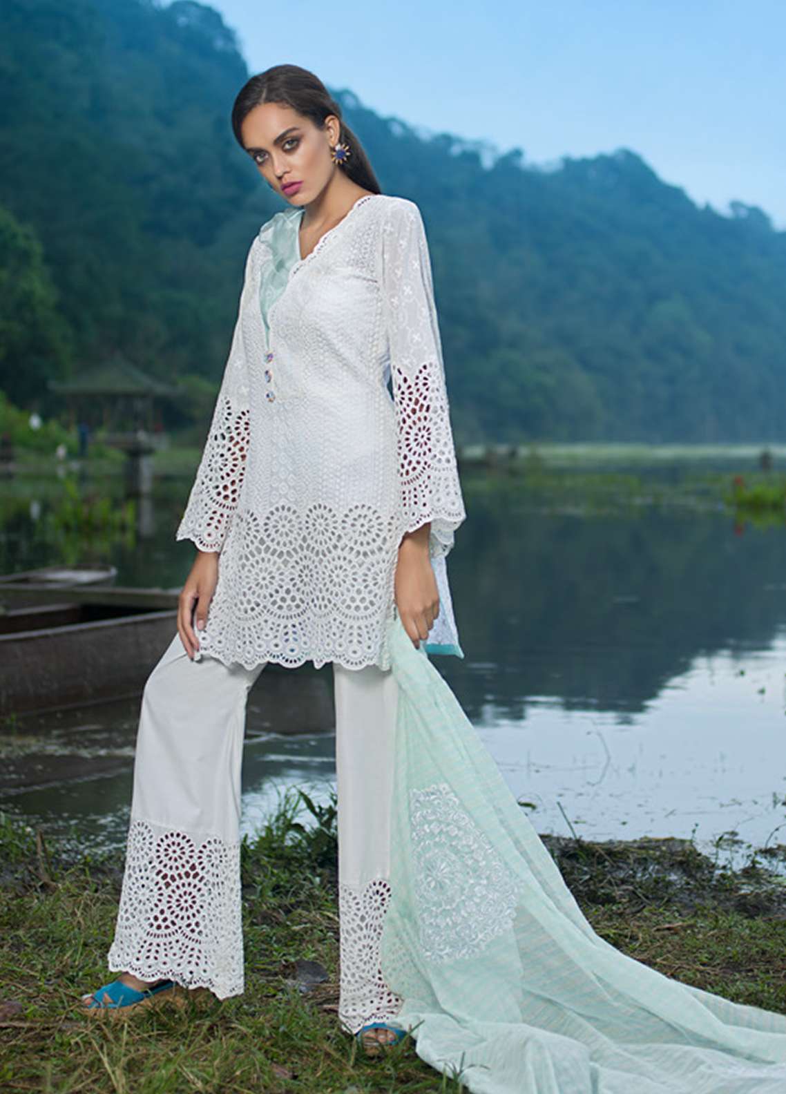 Zainab Chottani Embroidered Chikankari Lawn Unstitched 3 Piece Suit - 2b Mehr