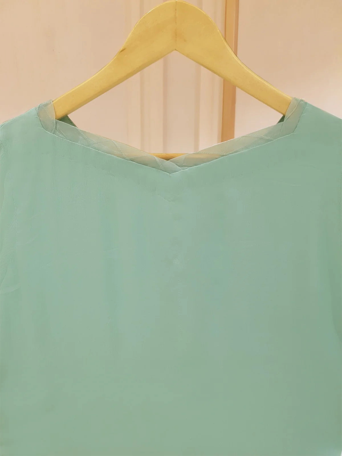 Aghanoor 2pc Pure Chiffon Heavily Embroidered Shirt and Pant HD-766601