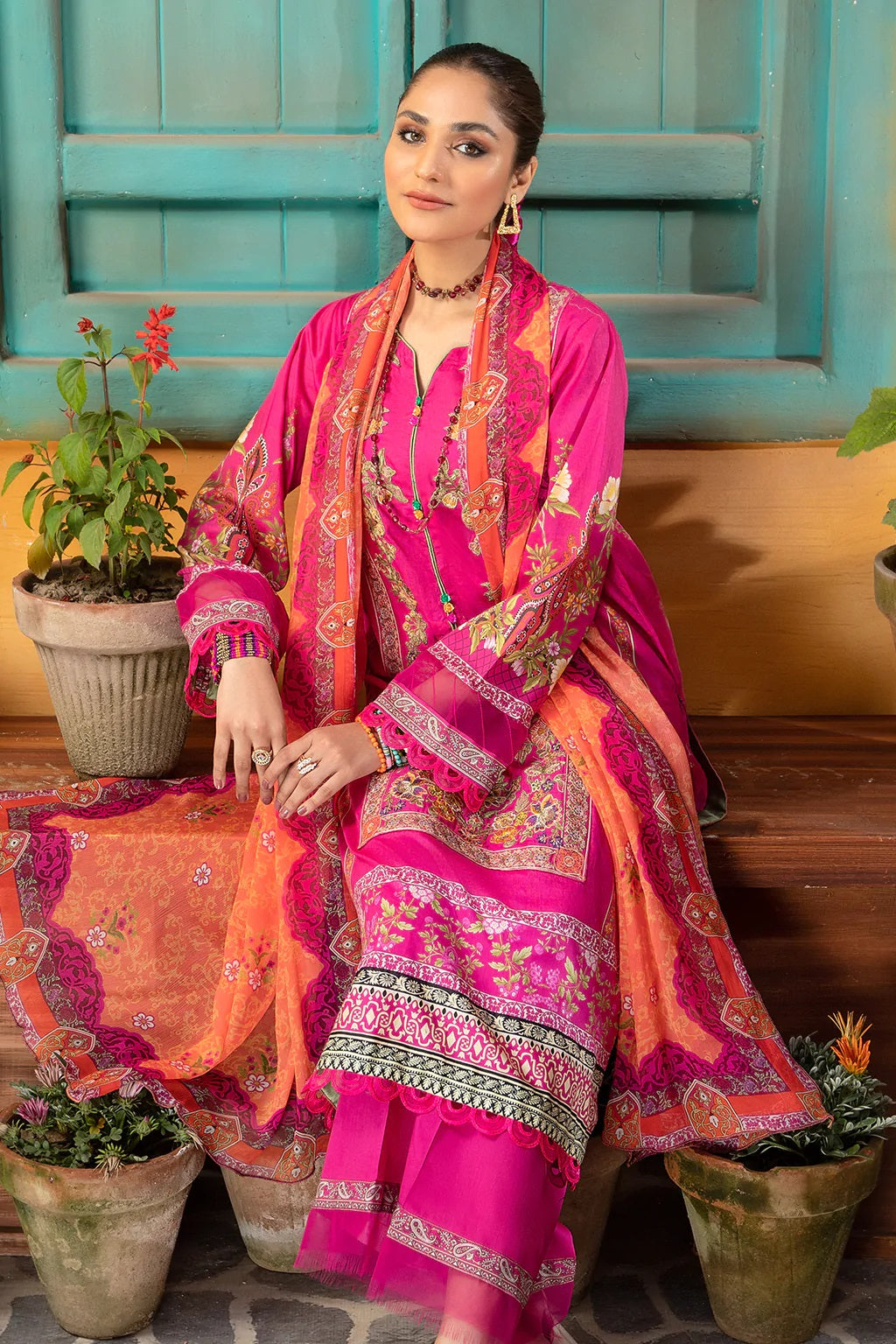Jahanara Embroidered Lawn Suits Unstitched 3 Piece J16-07 Fuchsia
