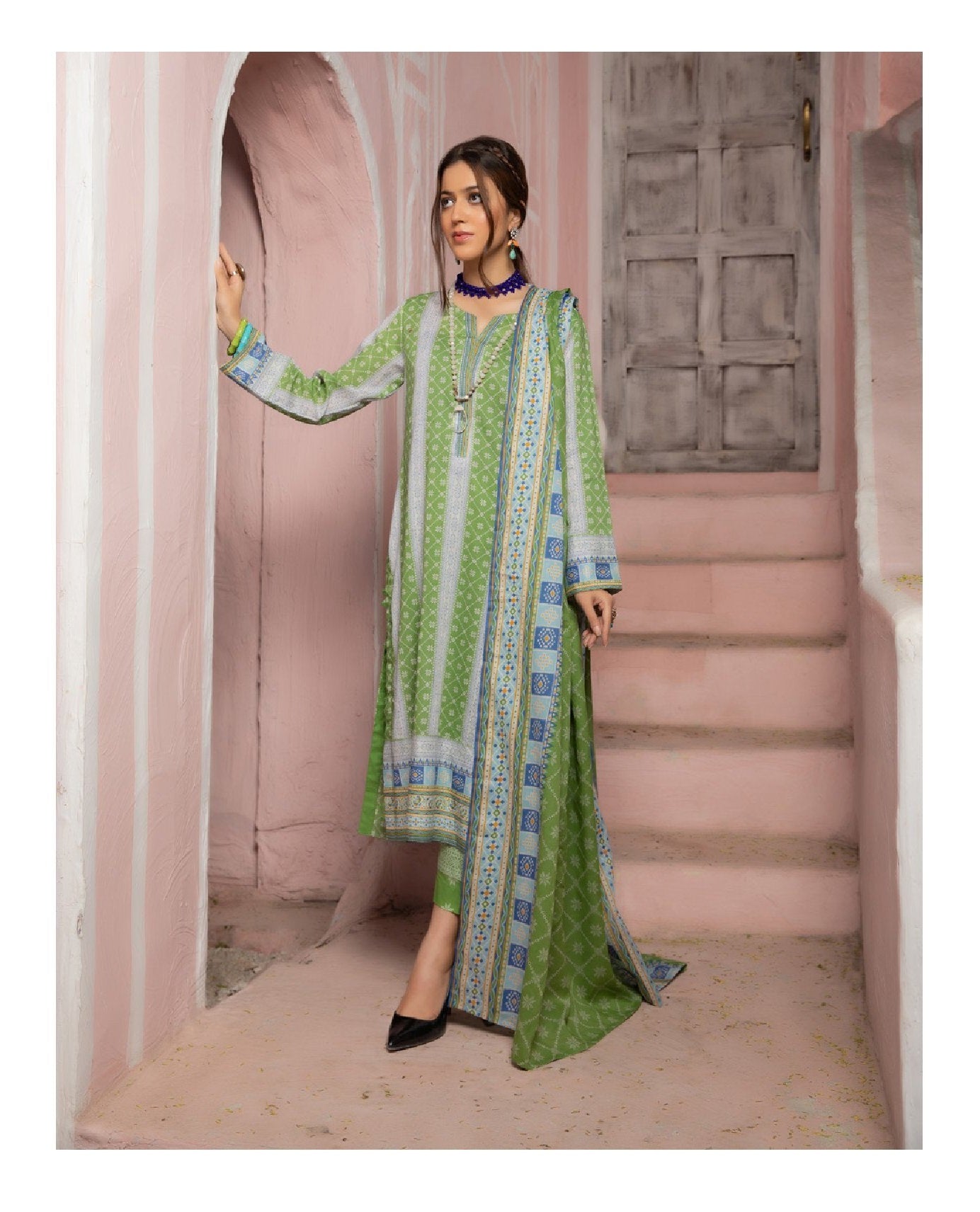 Orchid Digital Printed Lawn Unstitched 3 Piece Suit - 08 by Regalia Textile