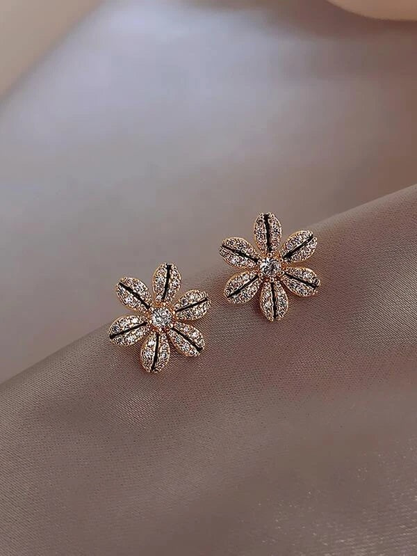 Flower Style Stud Earrings - HDJ 012
