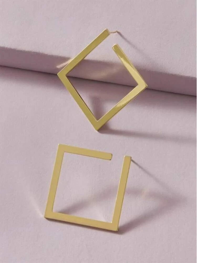 Metal Square Earrings - HDJ 003