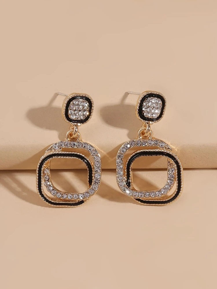 Stylish Geometric Design Earrings - HDJ 009