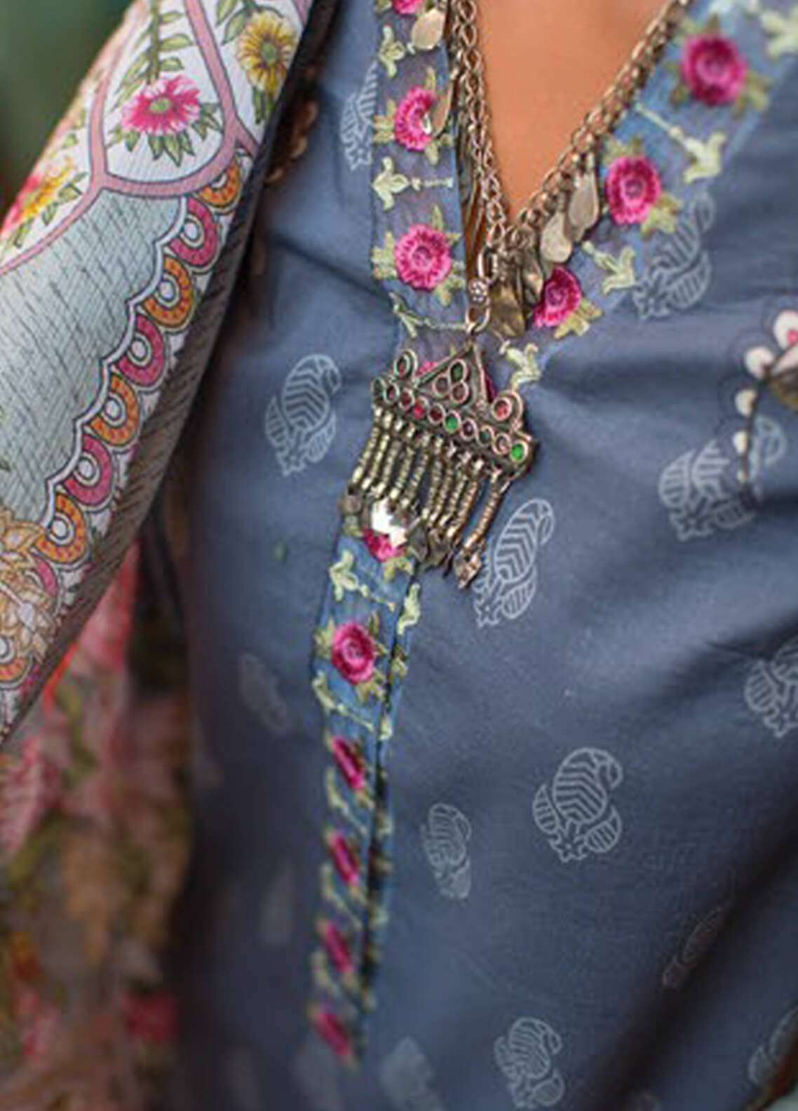 Zara Shahjahan Luxury Embroidered Lawn Unstitched 3 Piece Suit - LEHER A
