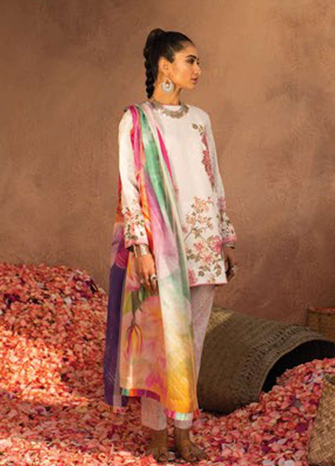 Zara Shahjahan Luxury Embroidered Lawn Unstitched 3 Piece Suit - SHAAM B