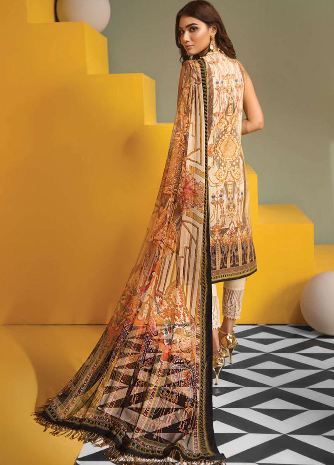 Viva Anaya By Kiran Chaudhry Embroidered Lawn Unstitched 3 Piece Suit VL19-09 SOPHIA