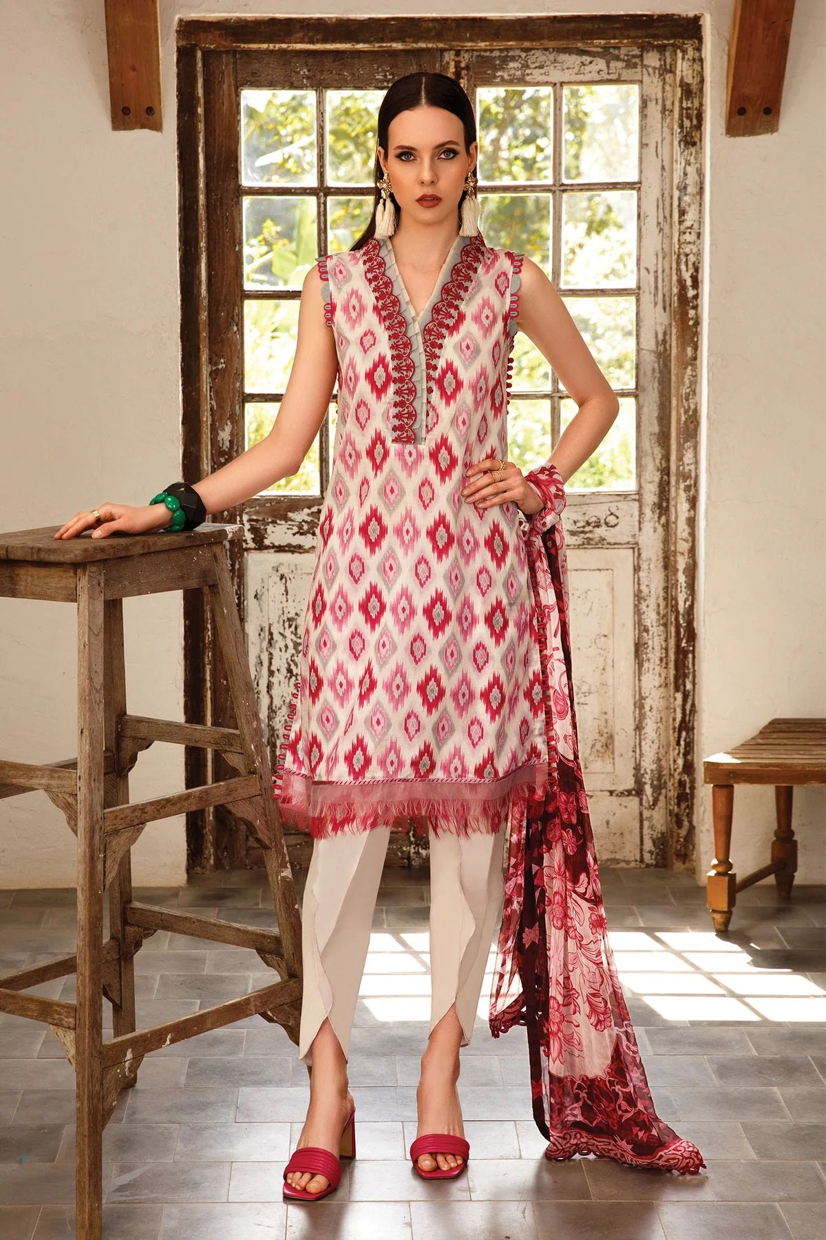 M Basics By Maria B Embroidered Lawn Suits Unstitched 3 Piece MB-US23 111-B