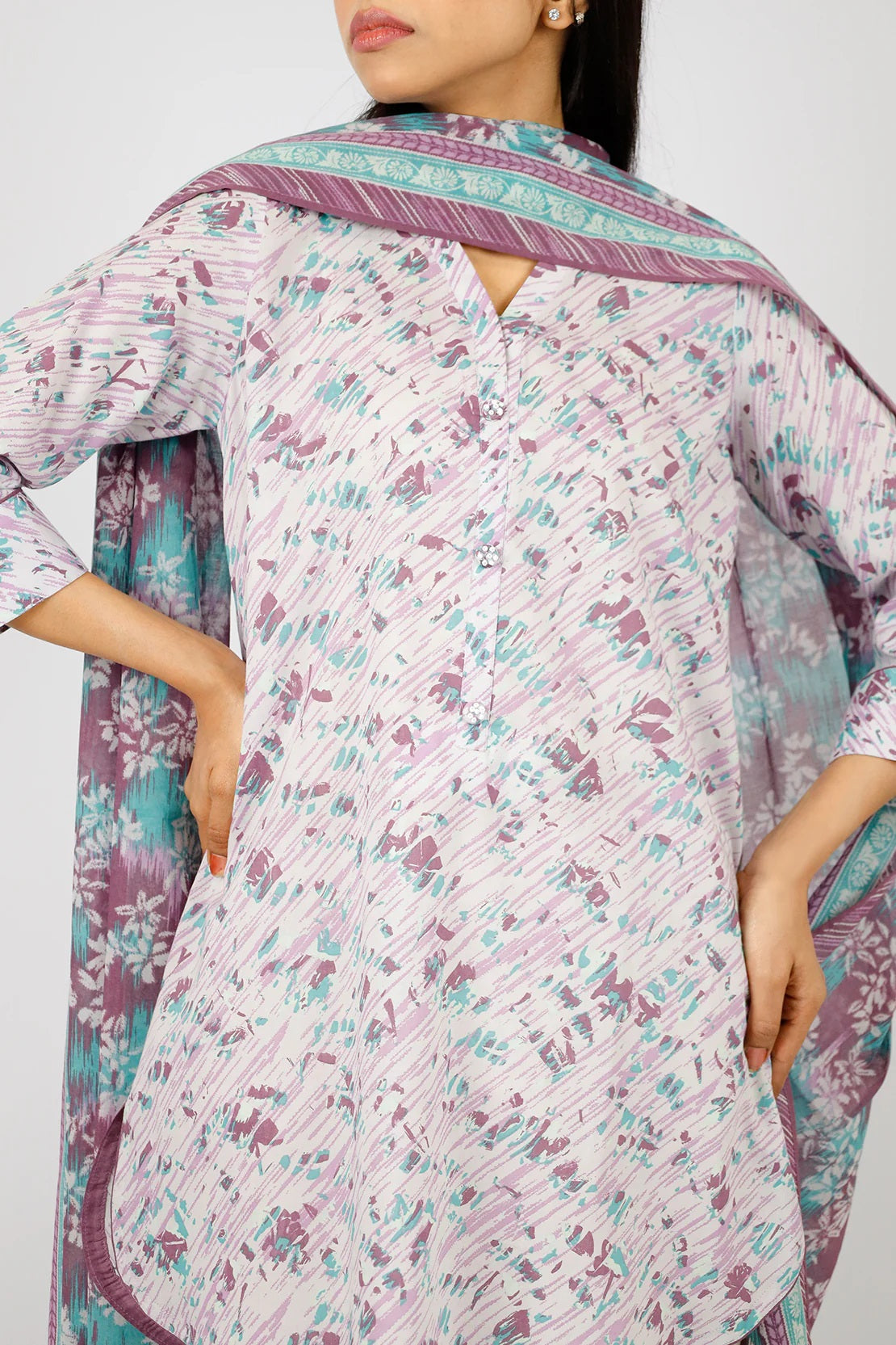 Saya Digital Printed Lawn 3 piece Unstitched Dress - U01-25268-15B
