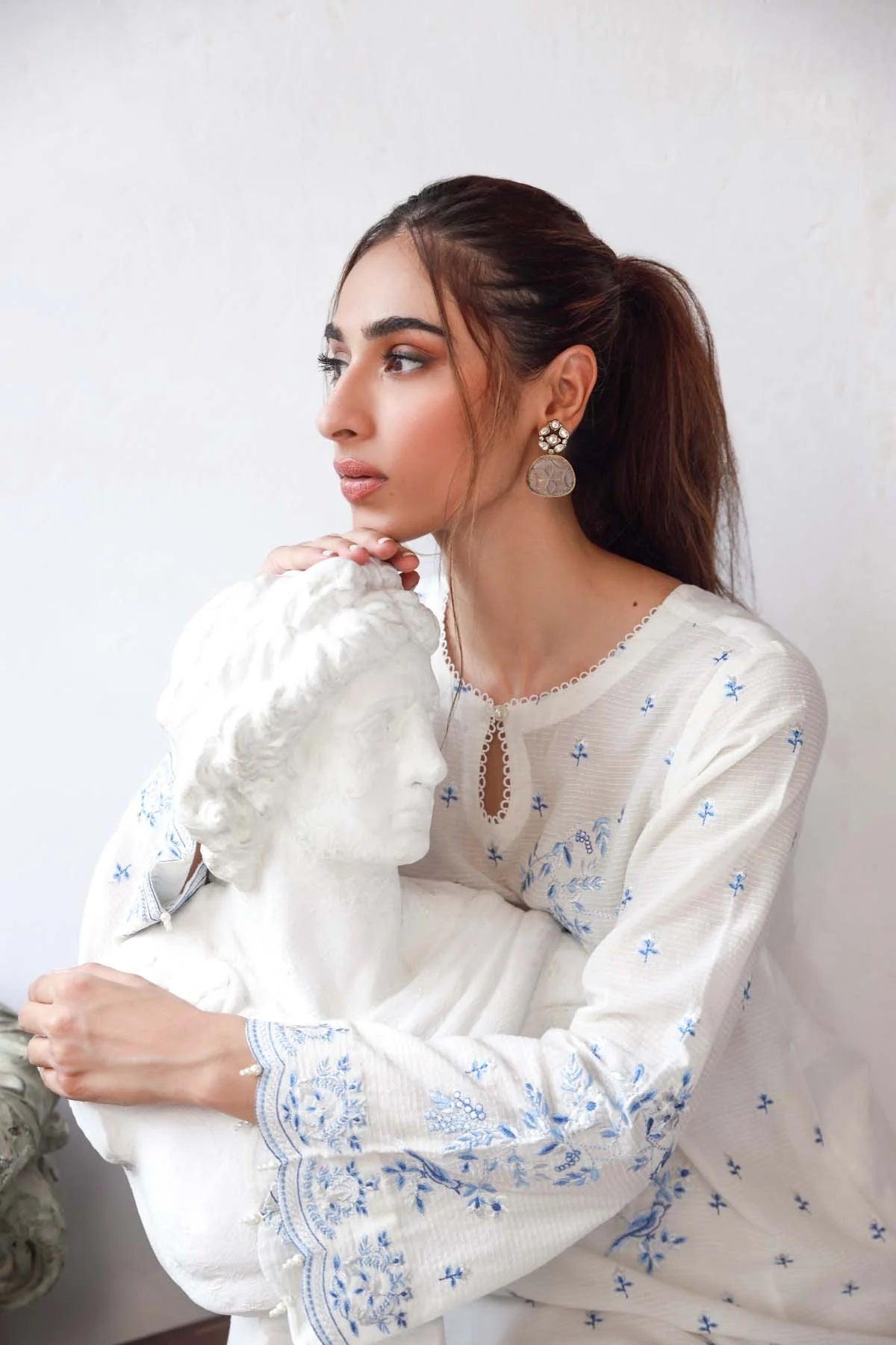 Sahar Embroidered Lawn Suits Unstitched 3 Piece SHR23EE SSL-V3-23 - Eid Collection