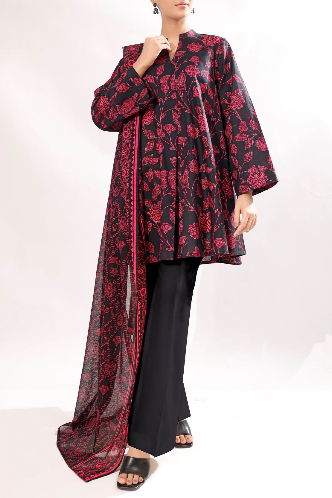 Saya Digital Printed Lawn 2 piece Unstitched Dress - U06-25065-1B
