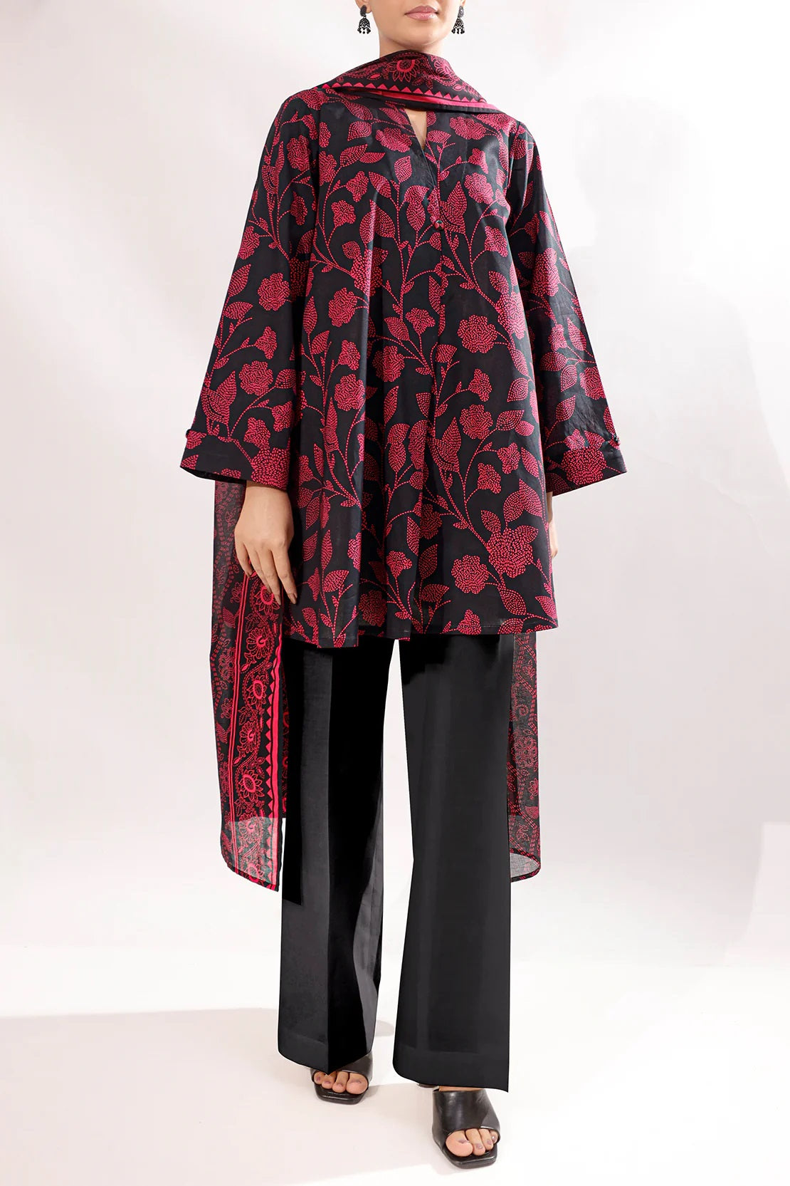 Saya Digital Printed Lawn 2 piece Unstitched Dress - U06-25065-1B