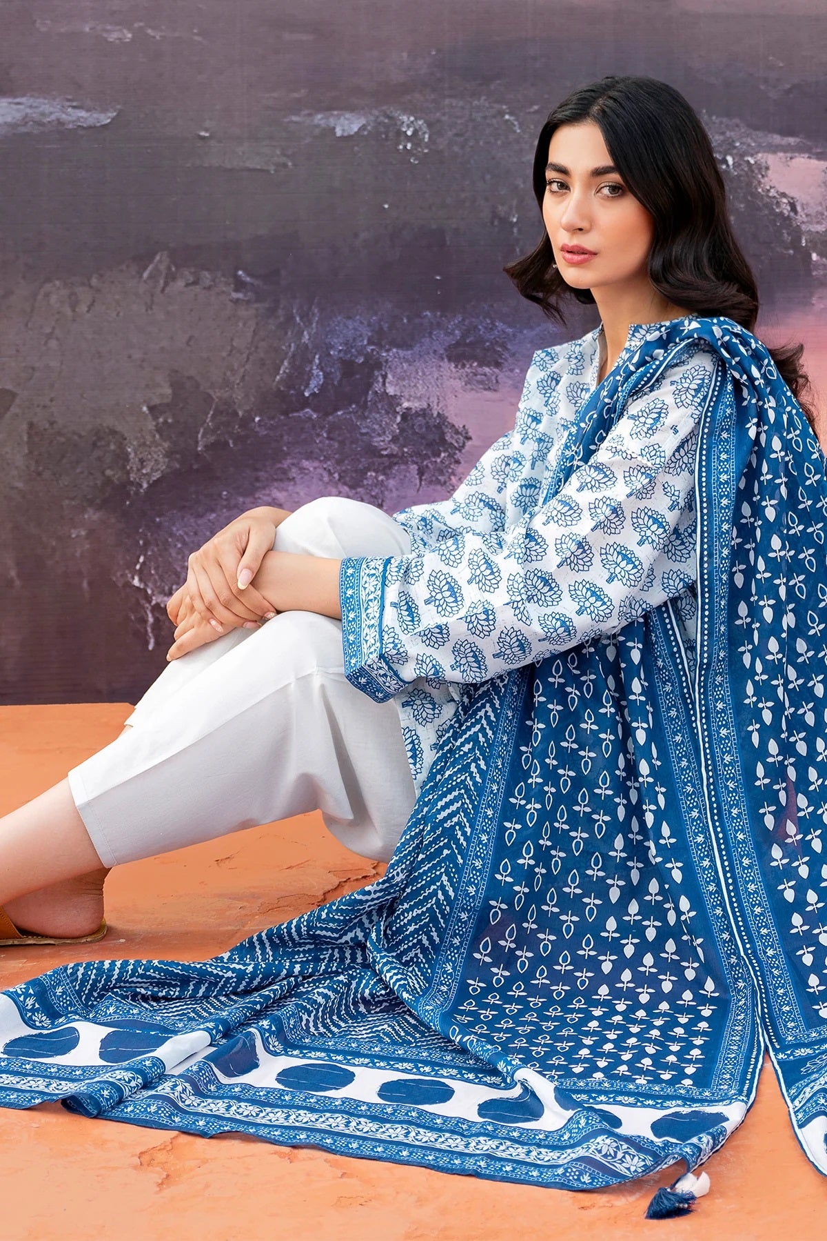 Sahar Digital Printed Lawn 3 piece Unstitched Suit - SSL-V3-23-04