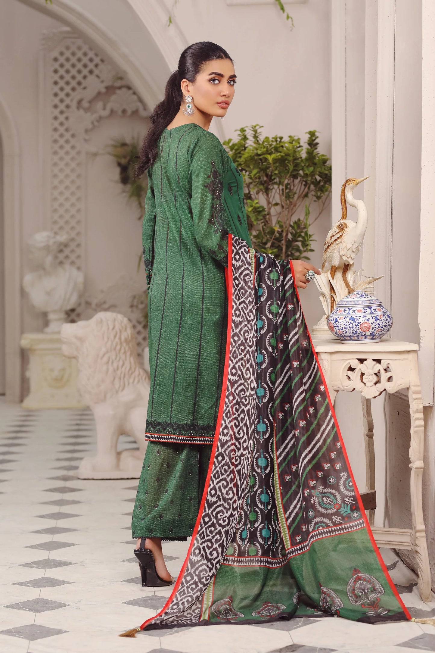 LSM Embroidered Lawn Suits Unstitched 3 Piece LSM SG-5022 - Summer Collection