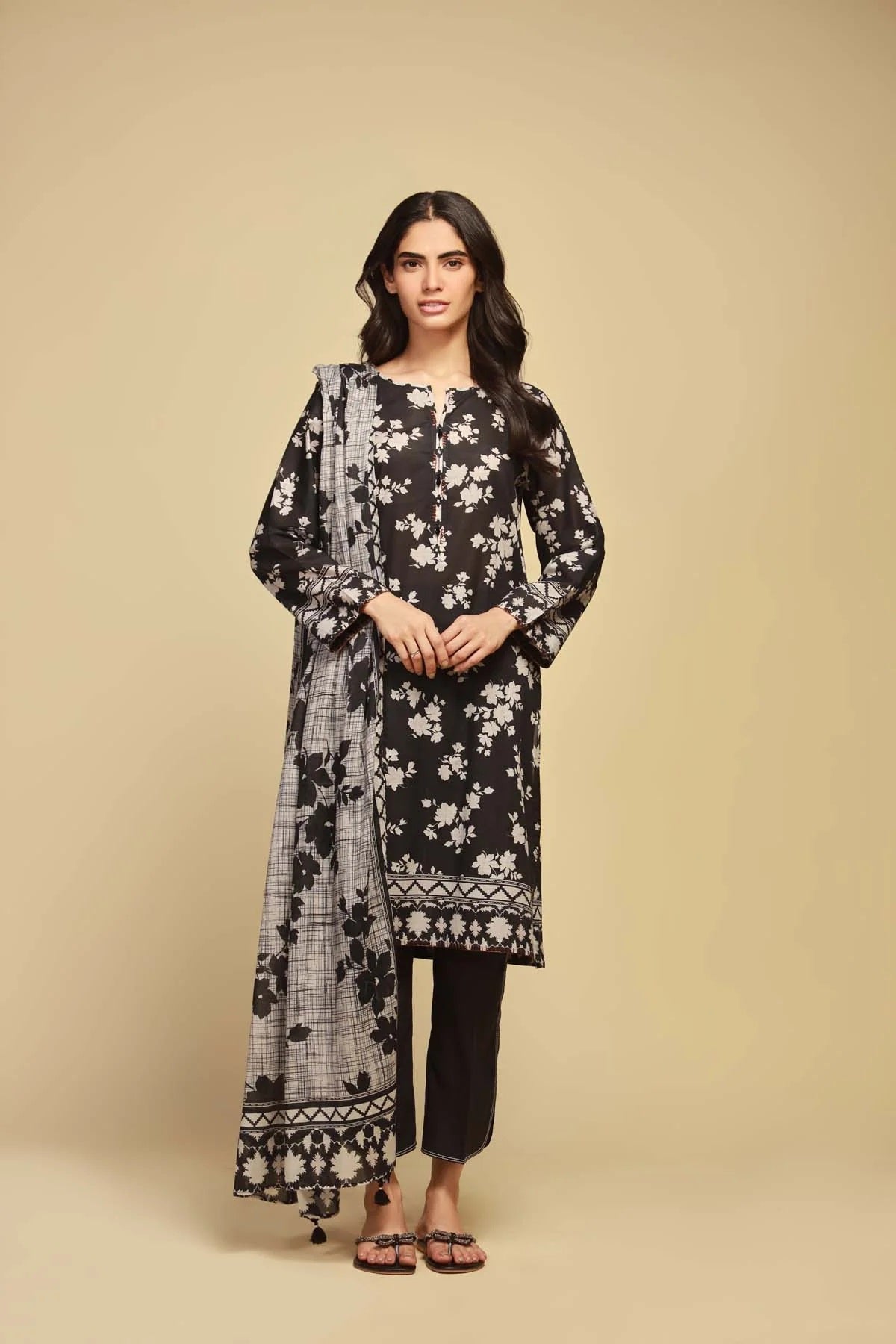 Sahar Printed Lawn Suits Unstitched 3 Piece SBW-23-05 - Summer Collection