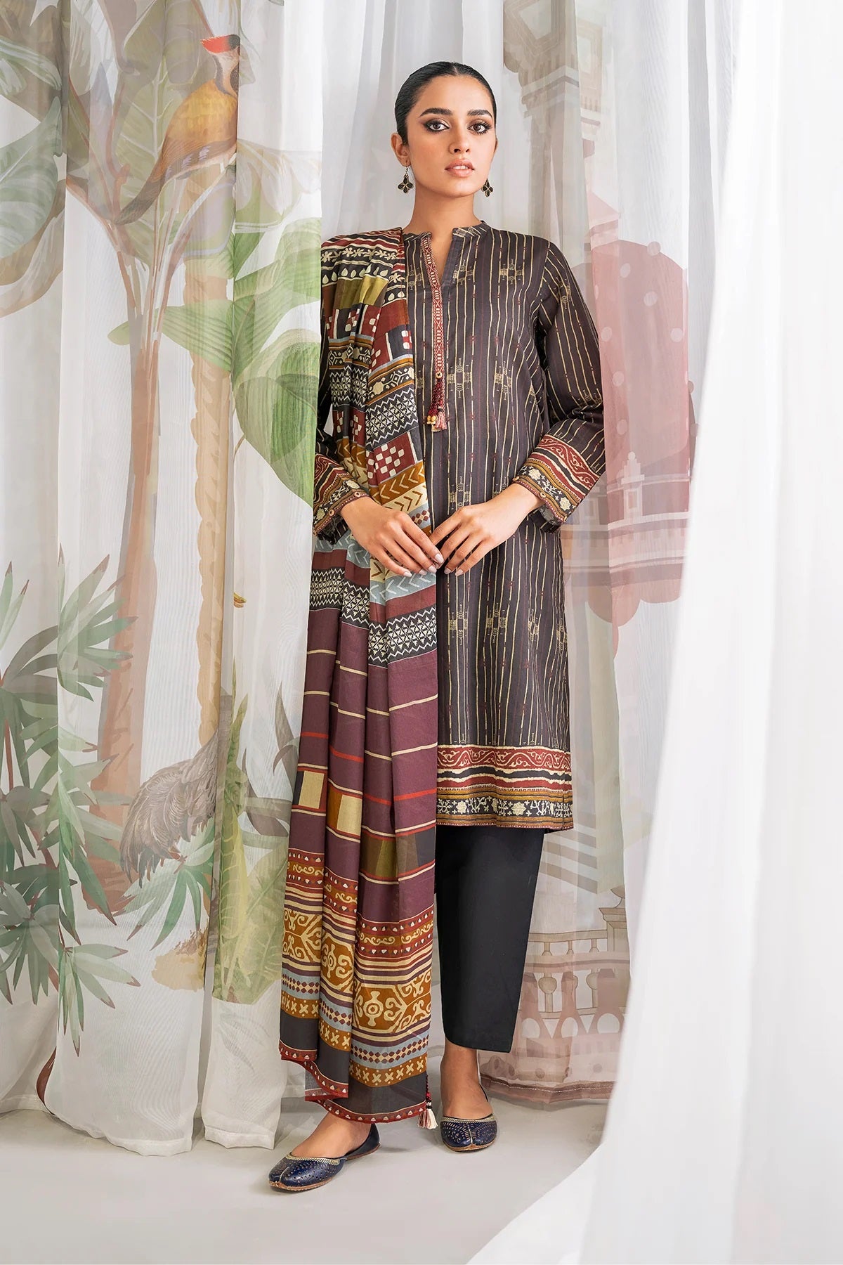 Sahar Digital Printed Lawn 3 piece Unstitched Suit - SSL-V3-23-05