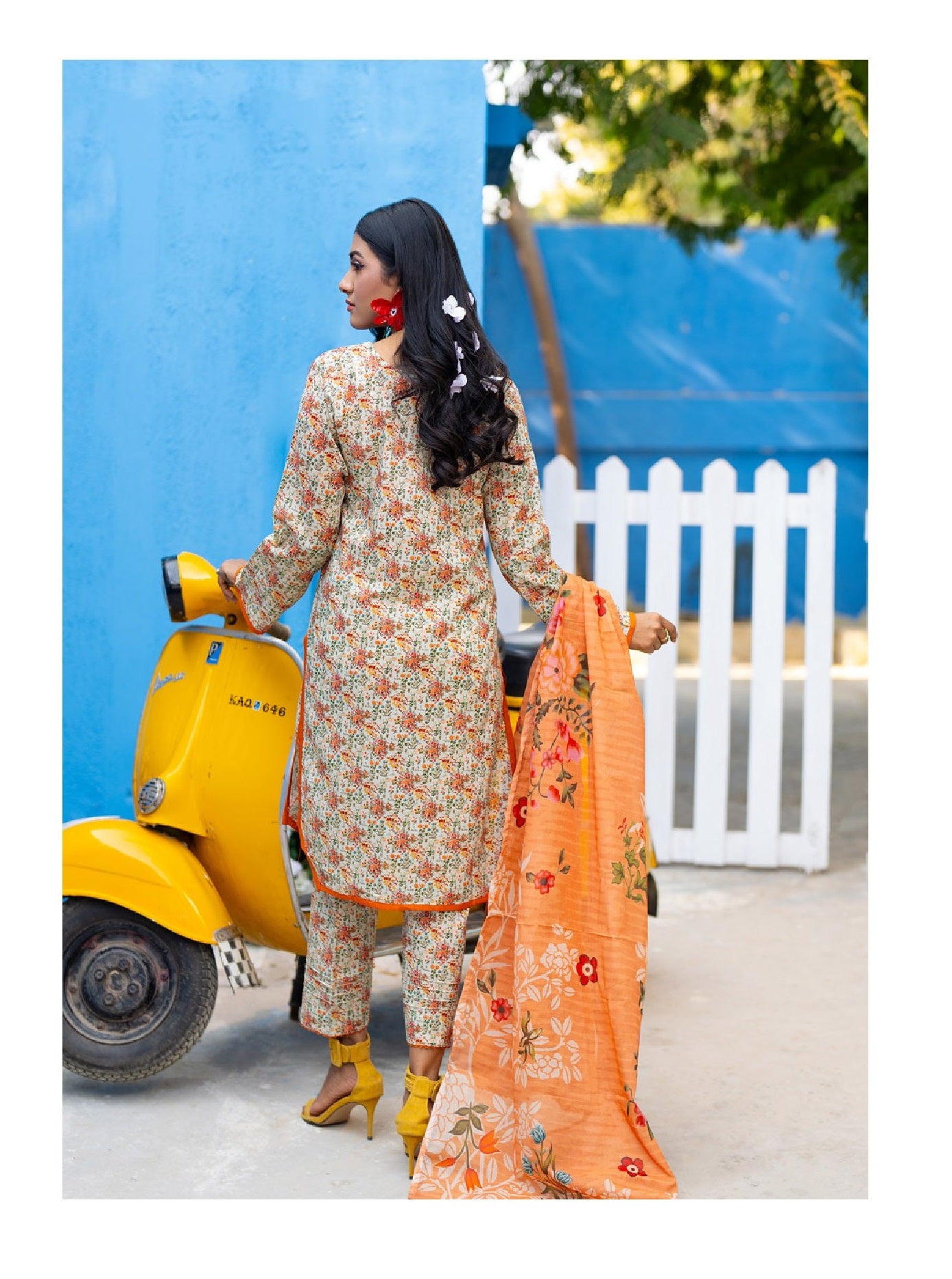 Salina by Regalia Textile Printed Lawn 3 Piece Unstitched Dress - RSPL-05 Summer Collection