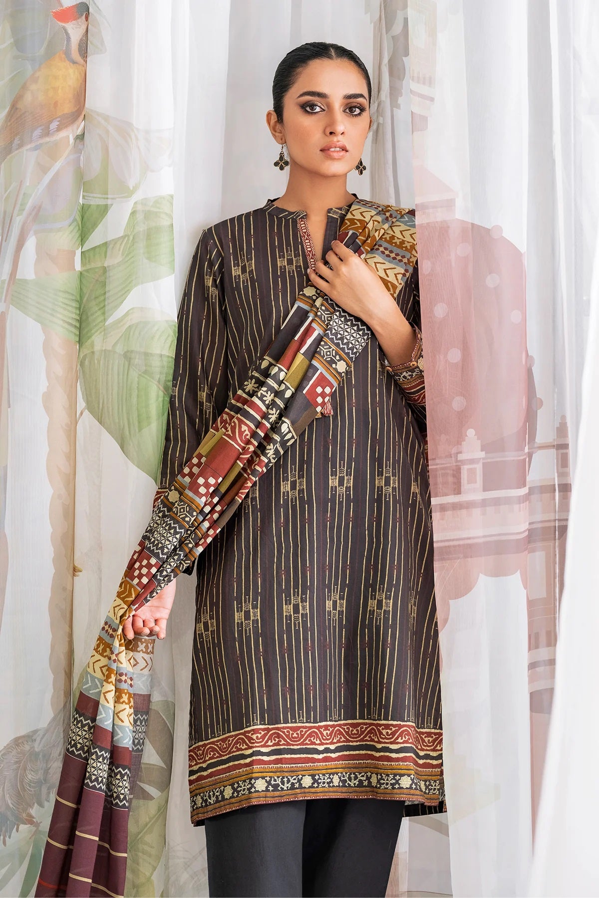 Sahar Digital Printed Lawn 3 piece Unstitched Suit - SSL-V3-23-05