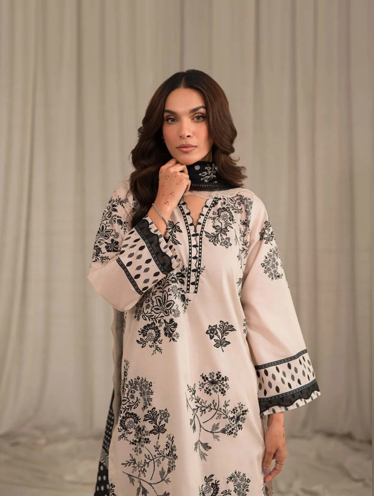 Sahar Printed Lawn Suits Unstitched 3 Piece SHR-S24-PL-V1-07 - Summer Collection