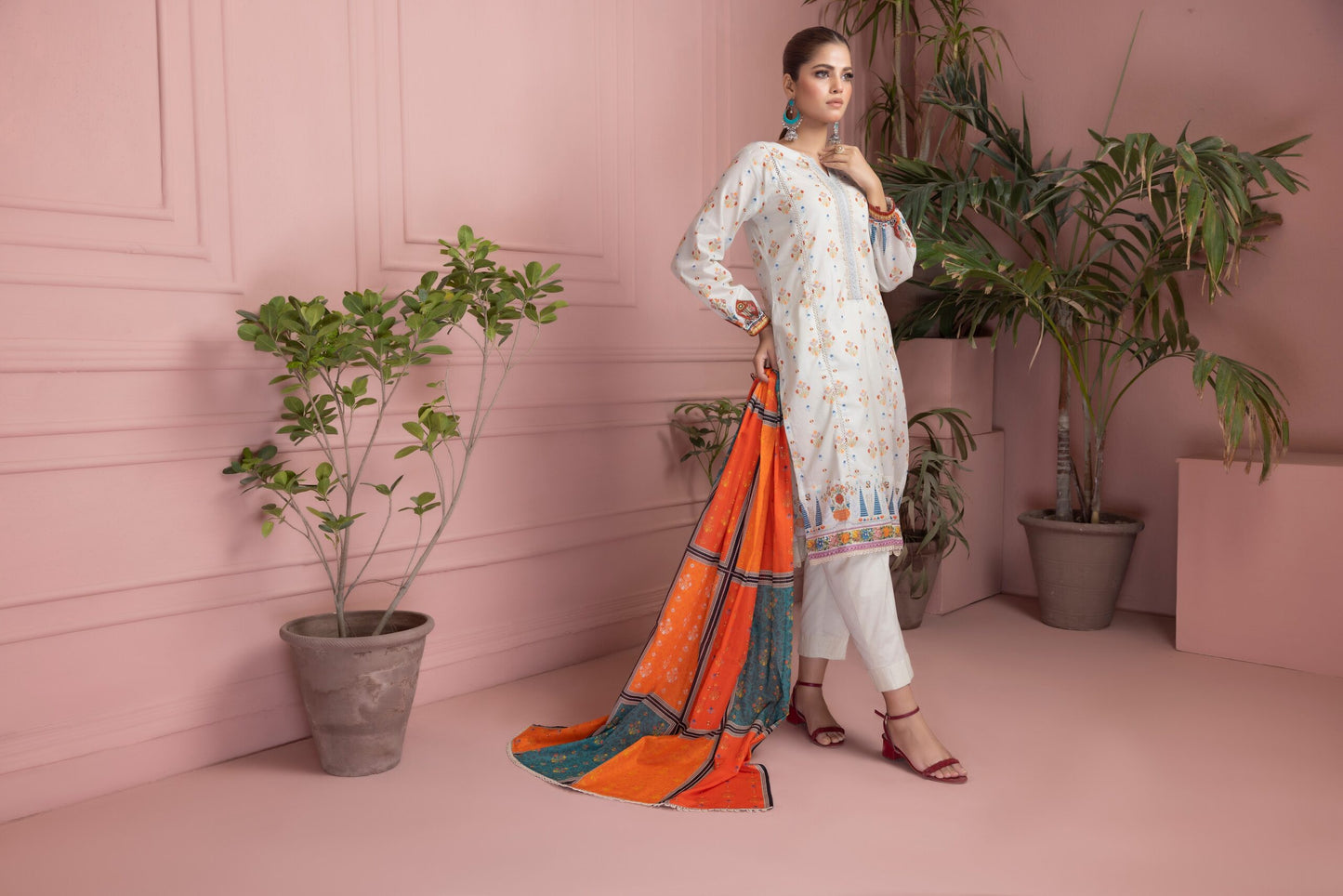 Salina By Regalia Textiles Printed Lawn Suits Unstitched 3 Piece SPL1123-08